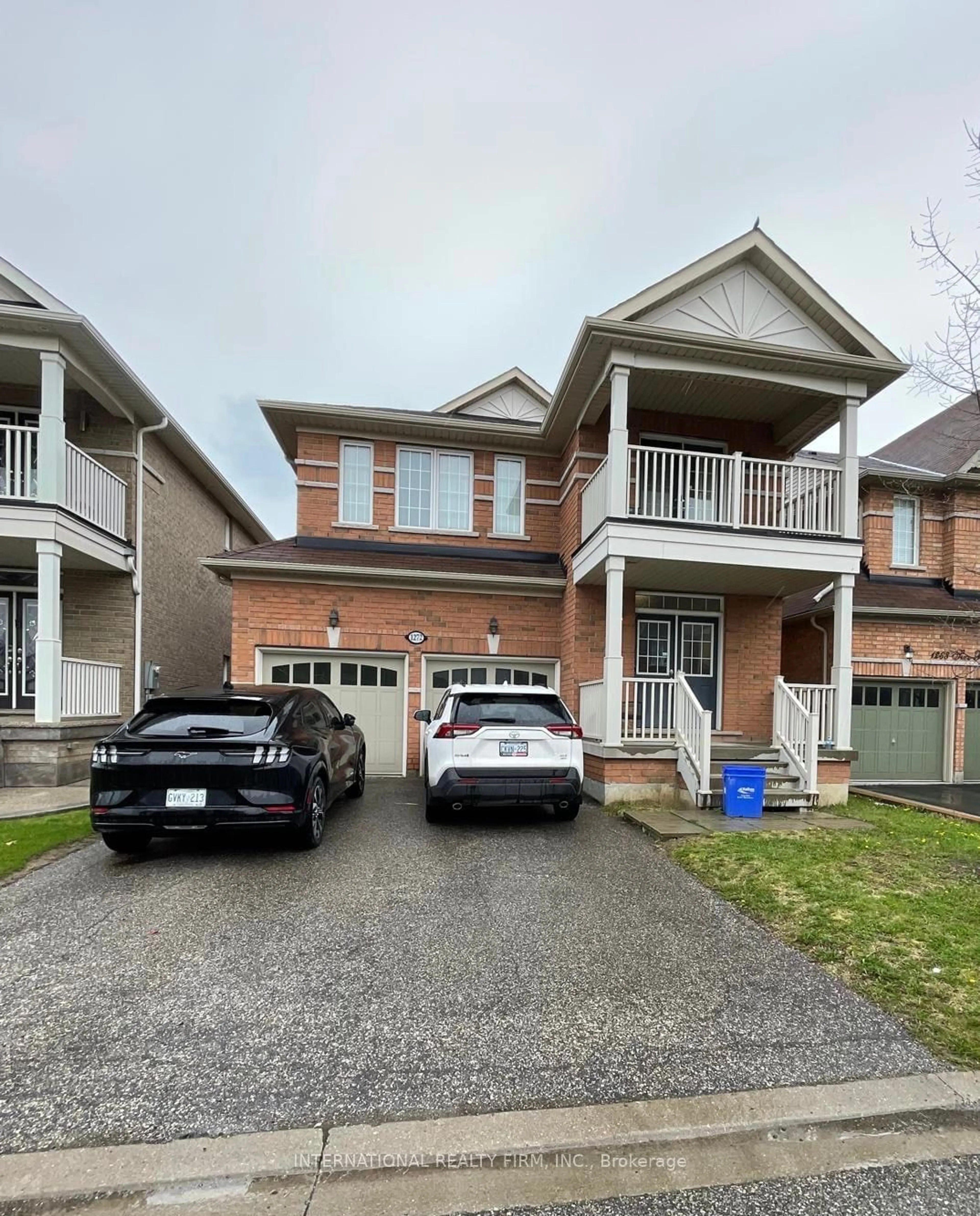 Frontside or backside of a home for 1272 Sim Pl, Milton Ontario L9T 7C7