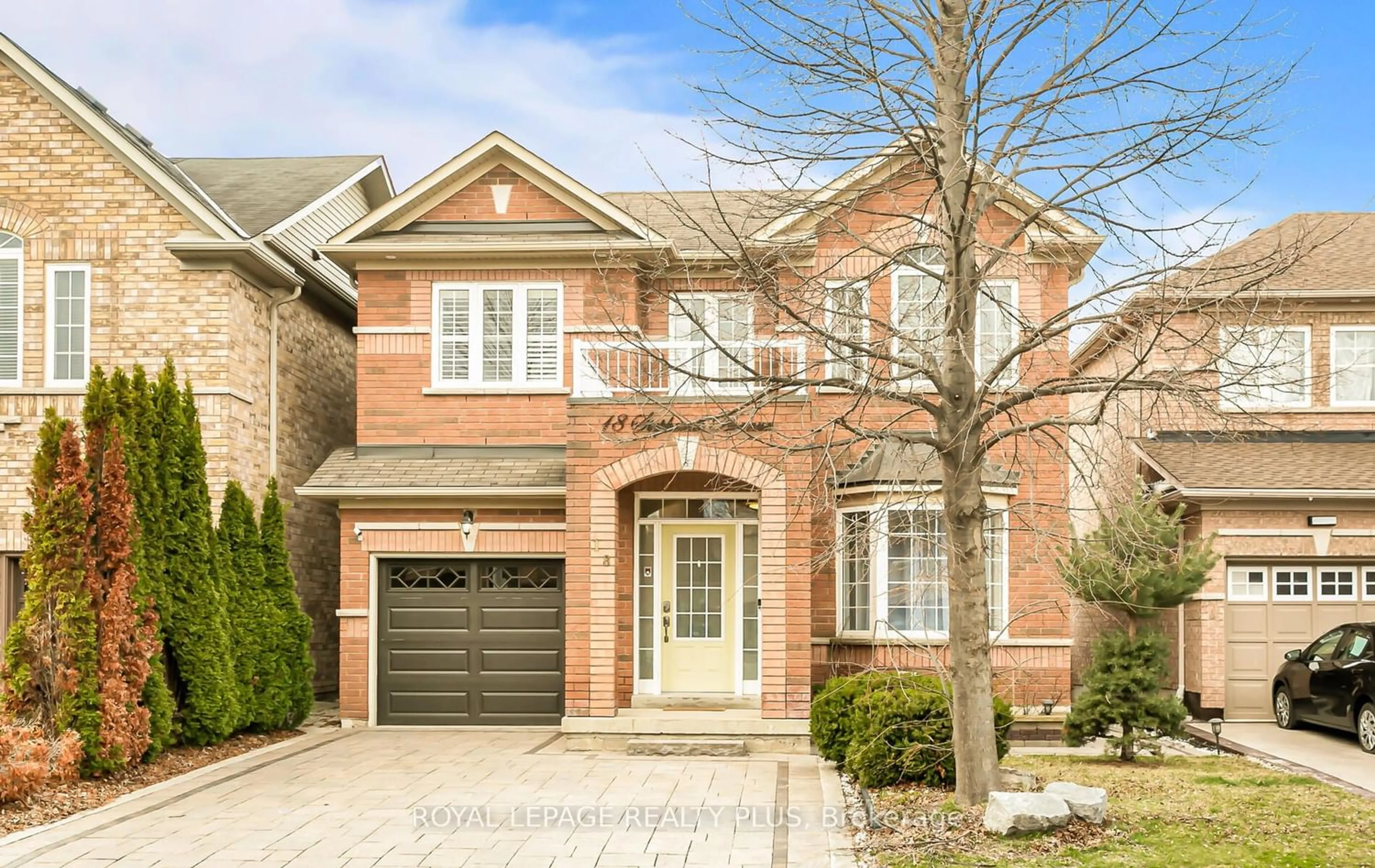 Home with brick exterior material for 18 Stephanie Ave, Brampton Ontario L6Y 5N3
