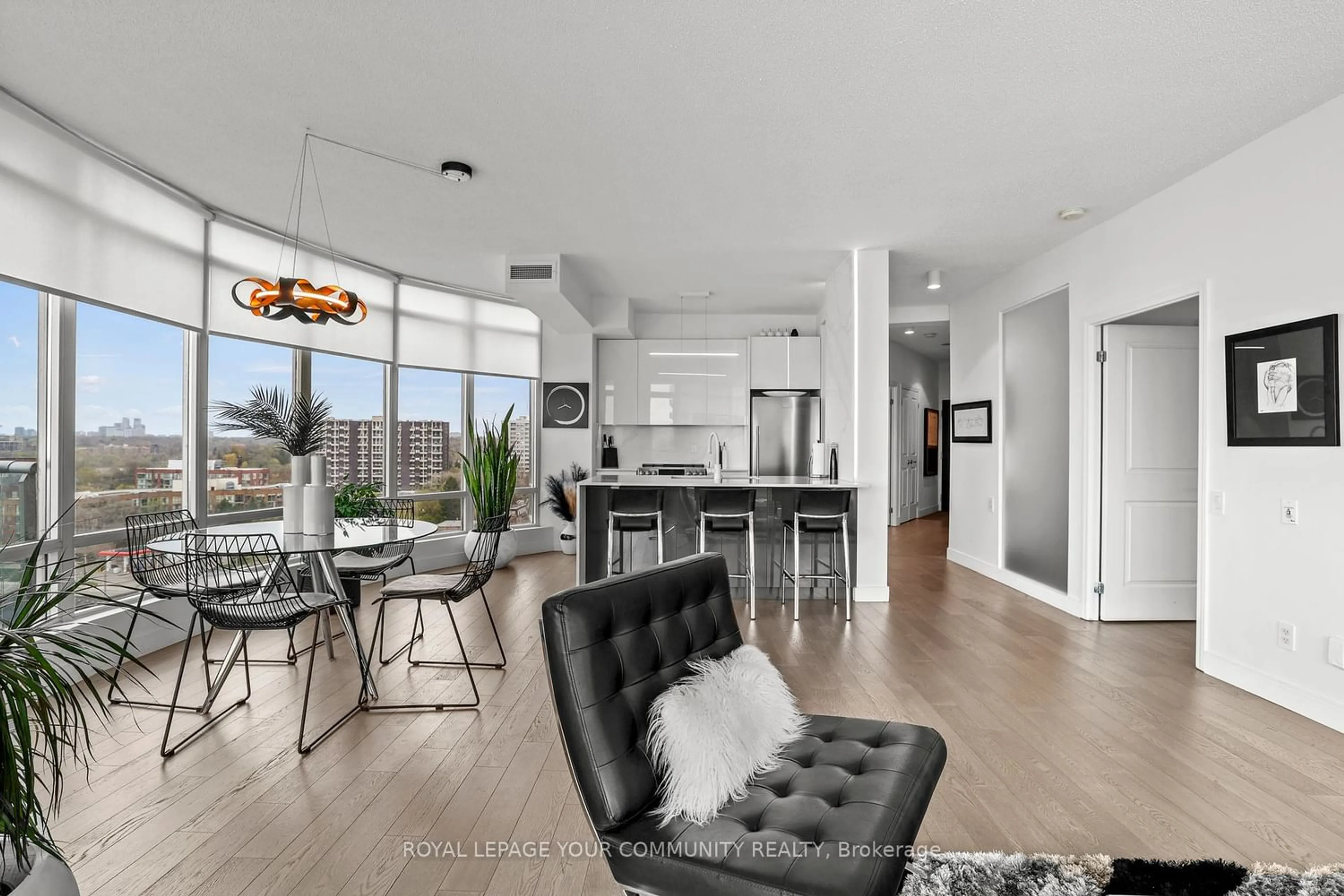 Living room for 15 Windermere Ave #1210, Toronto Ontario M6S 5A2