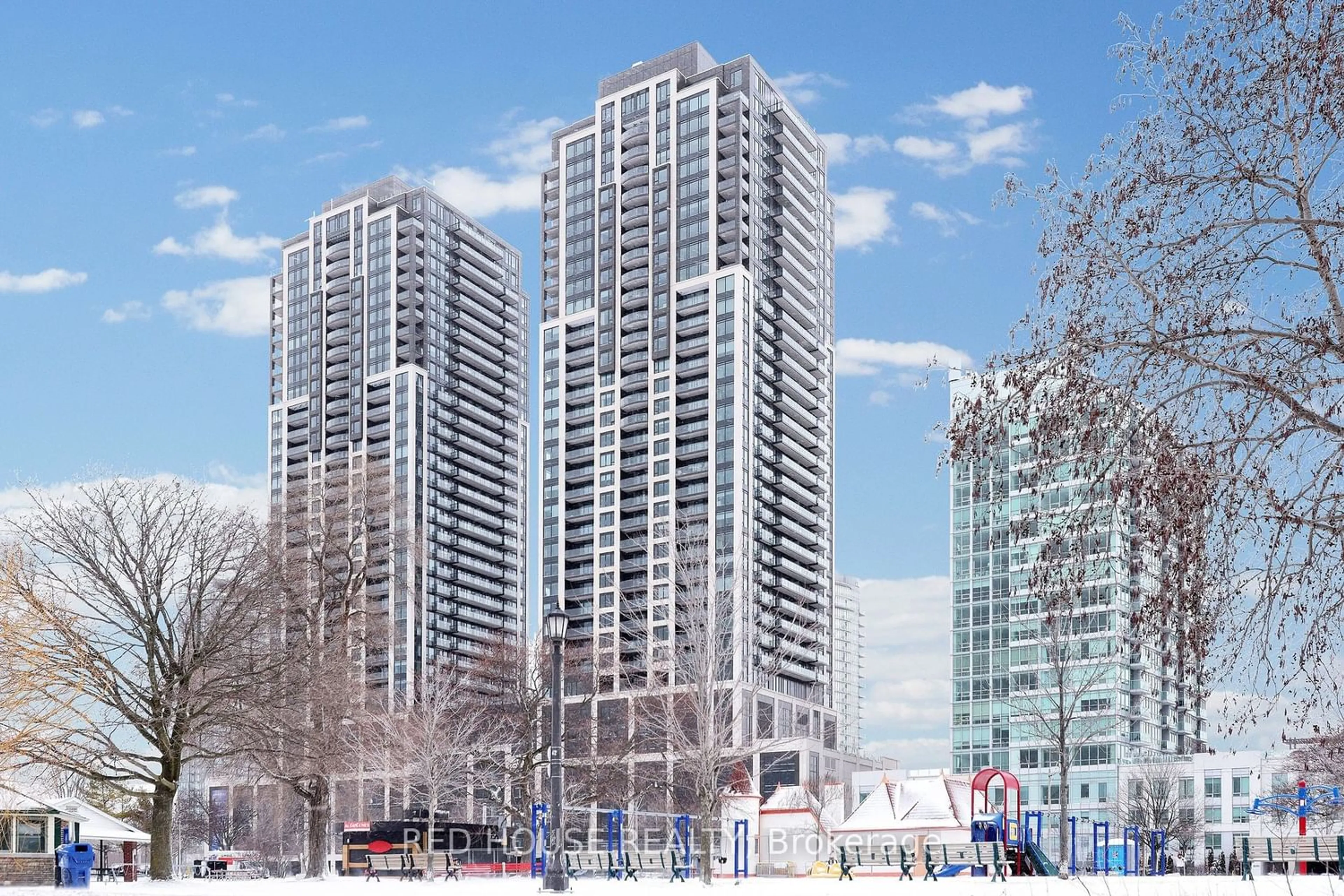 A pic from exterior of the house or condo for 1926 Lakeshore Blvd #3915, Toronto Ontario M6S 1A1