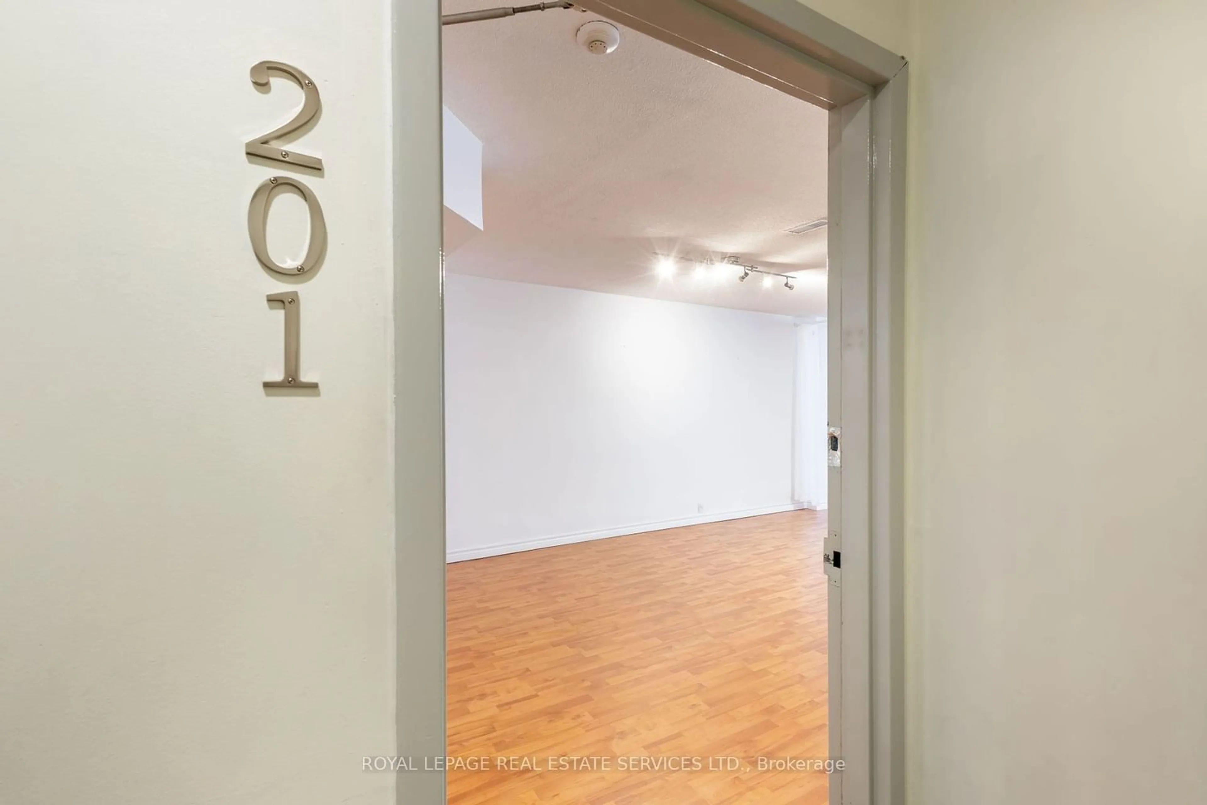 Other indoor space for 2963 Dundas St, Toronto Ontario M6P 1Z2