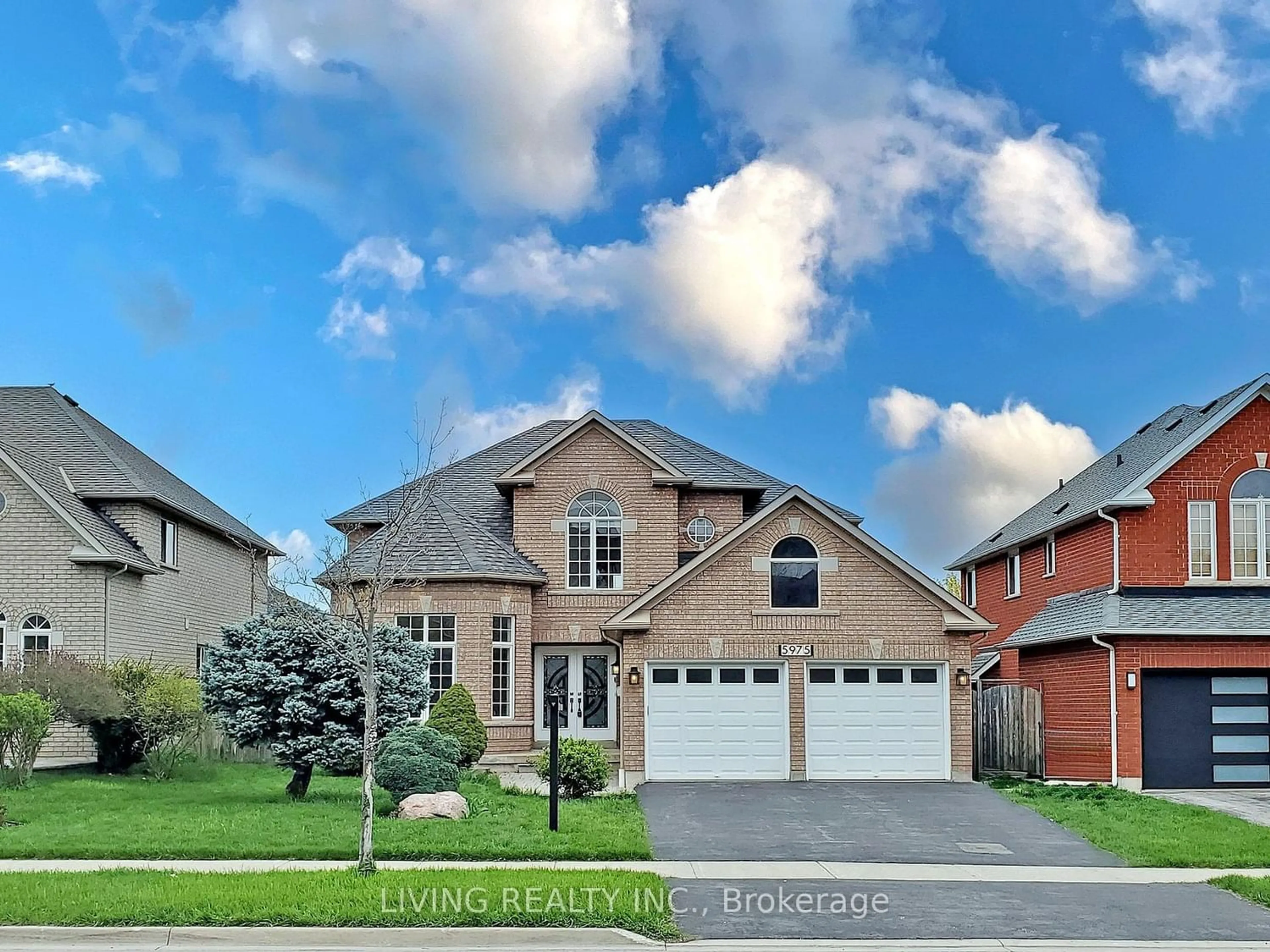 Frontside or backside of a home for 5975 Turney Dr, Mississauga Ontario L5M 2P9