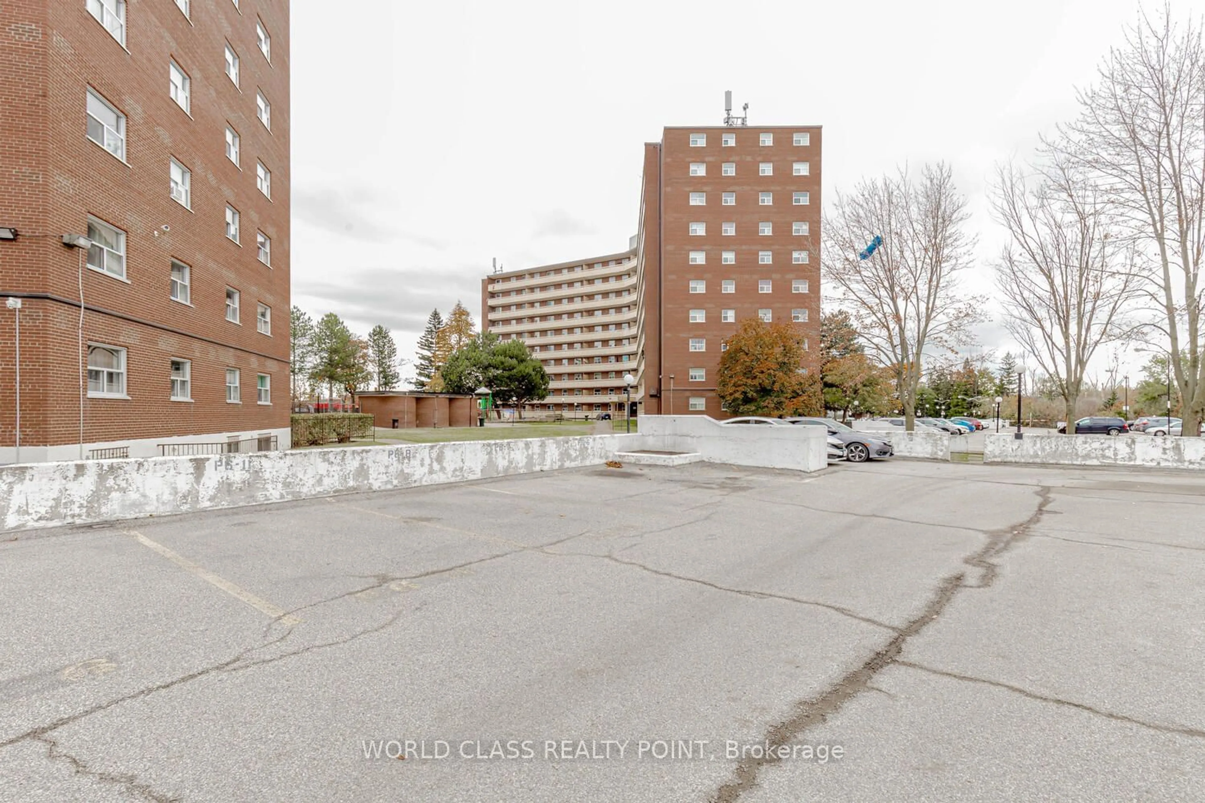 Street view for 3555 Derry Rd #104, Mississauga Ontario L4T 1B2