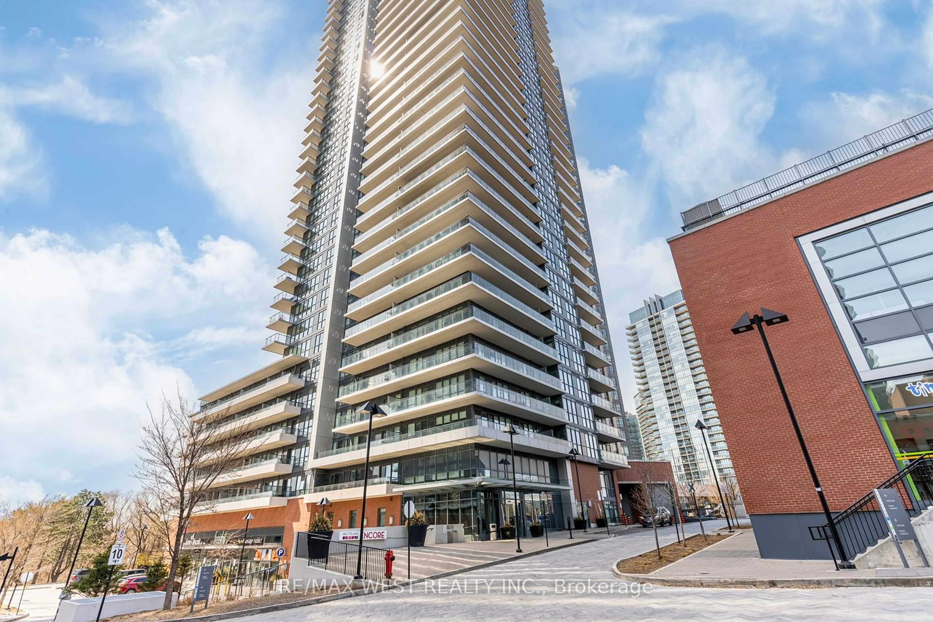 A pic from exterior of the house or condo for 10 Park Lawn Rd #1708, Toronto Ontario M8Y 3H8
