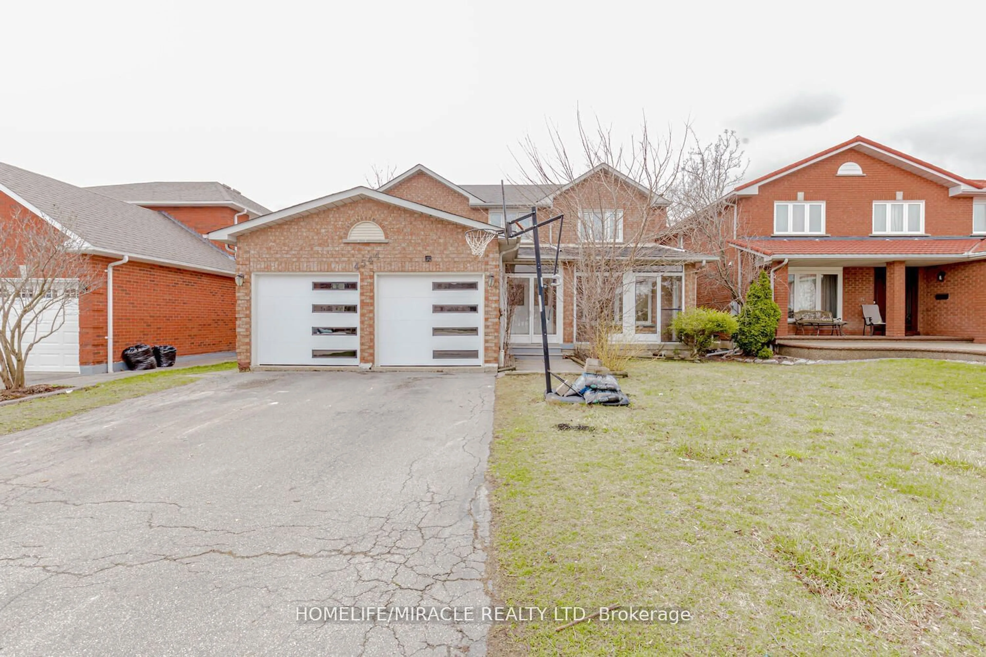 Frontside or backside of a home for 4544 Penhallow Rd, Mississauga Ontario L5V 1E7