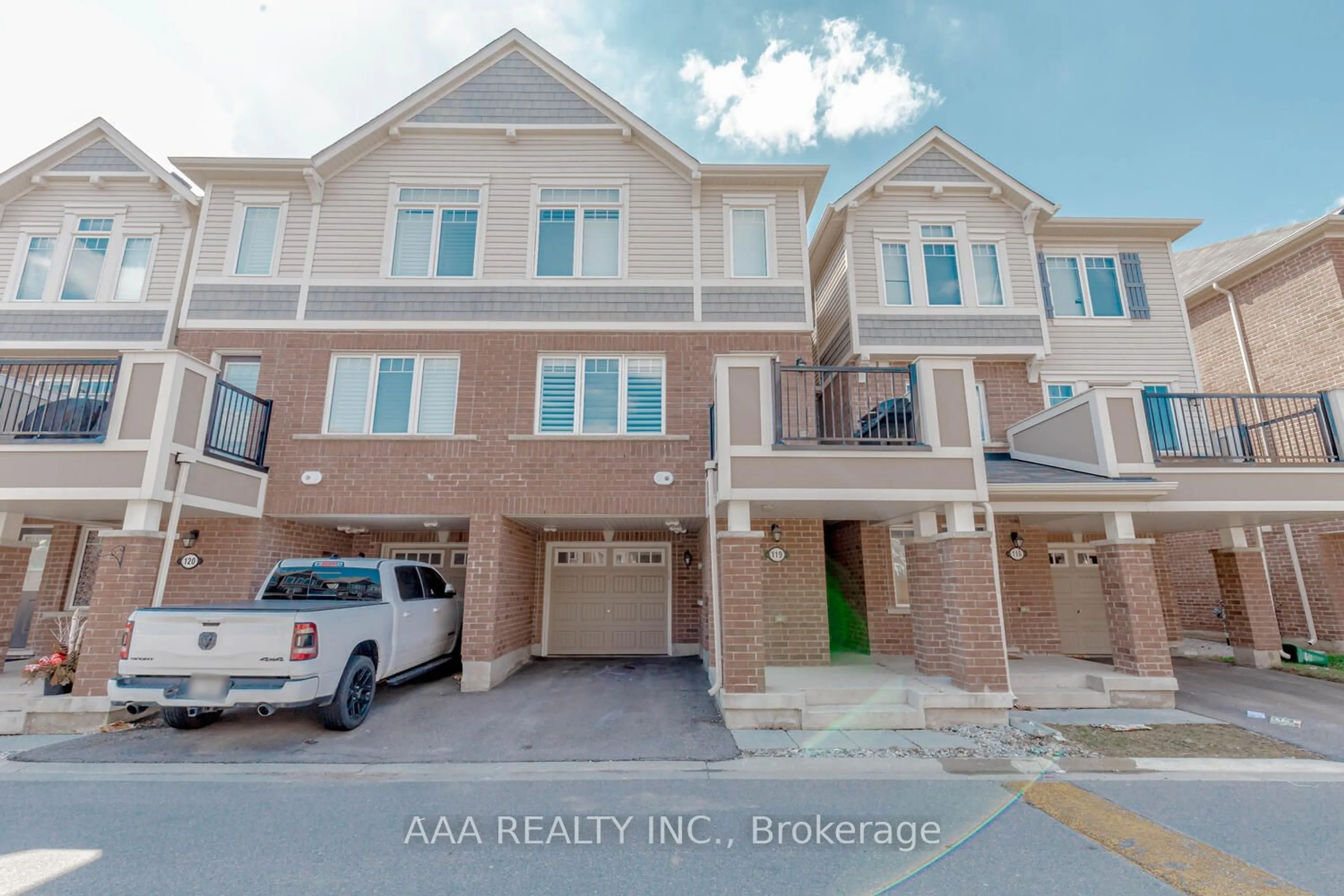 A pic from exterior of the house or condo for 1000 Asleton Blvd #119, Milton Ontario L9T 9L2