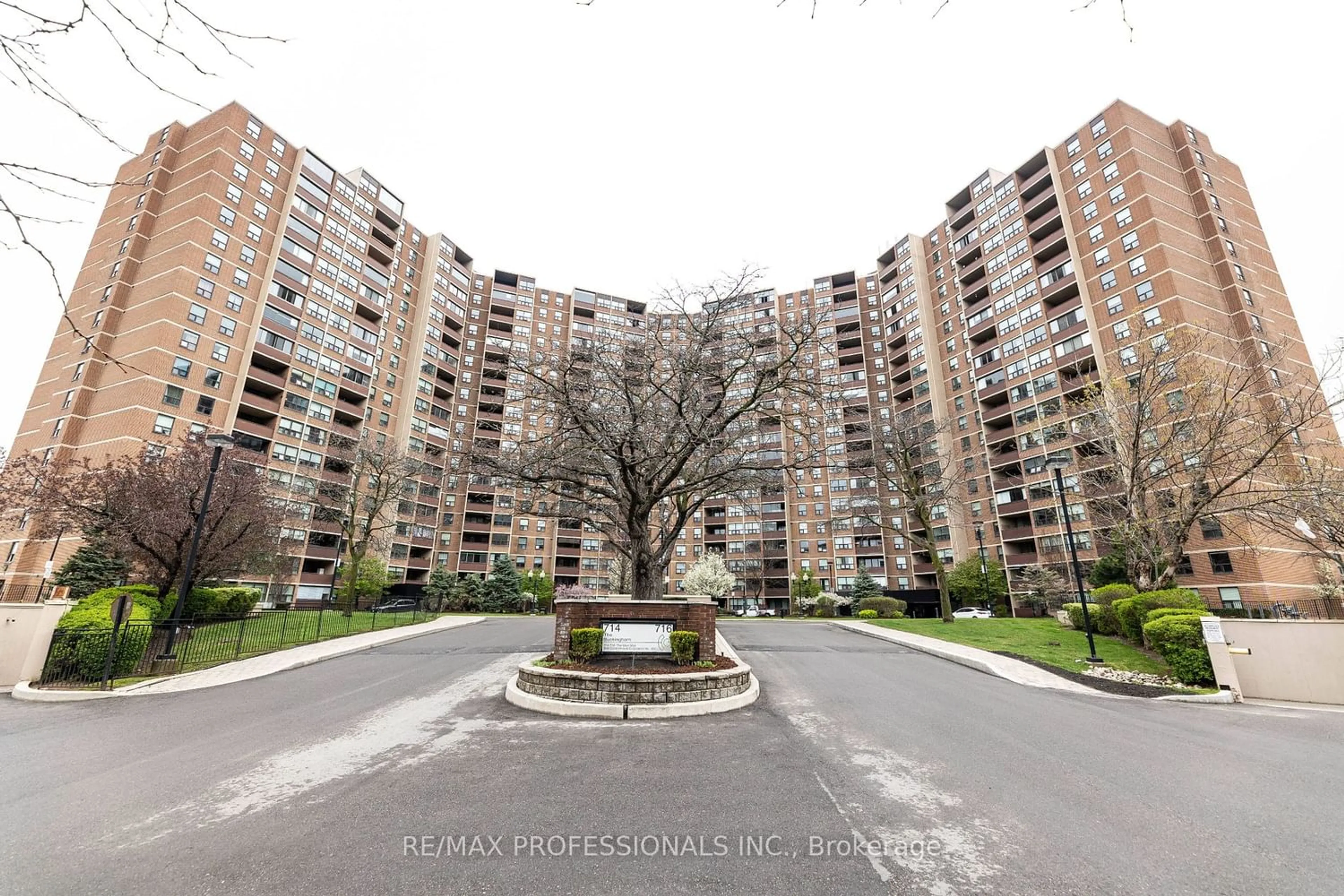 A pic from exterior of the house or condo for 714 The West Mall #311, Toronto Ontario M9C 4X1