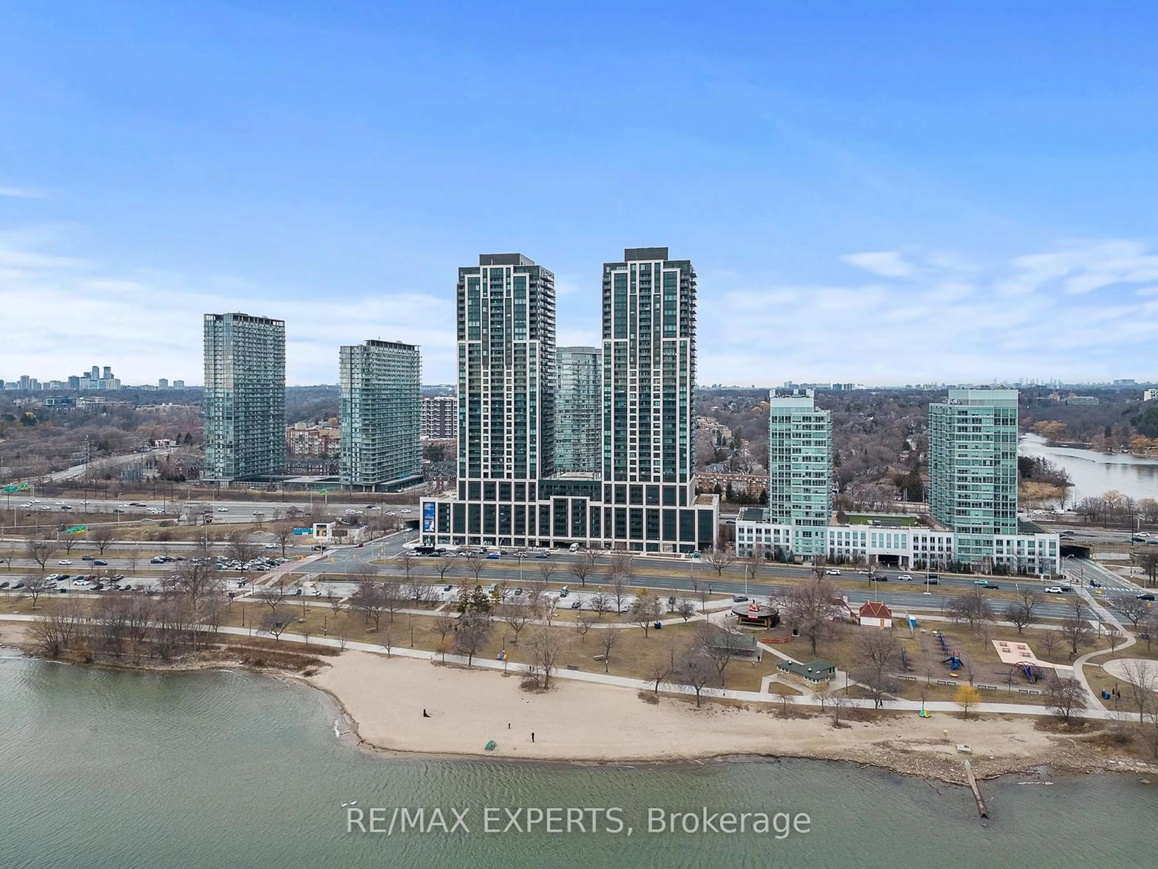 A pic from exterior of the house or condo for 1928 Lakeshore Blvd #4203, Toronto Ontario M6S 1A1