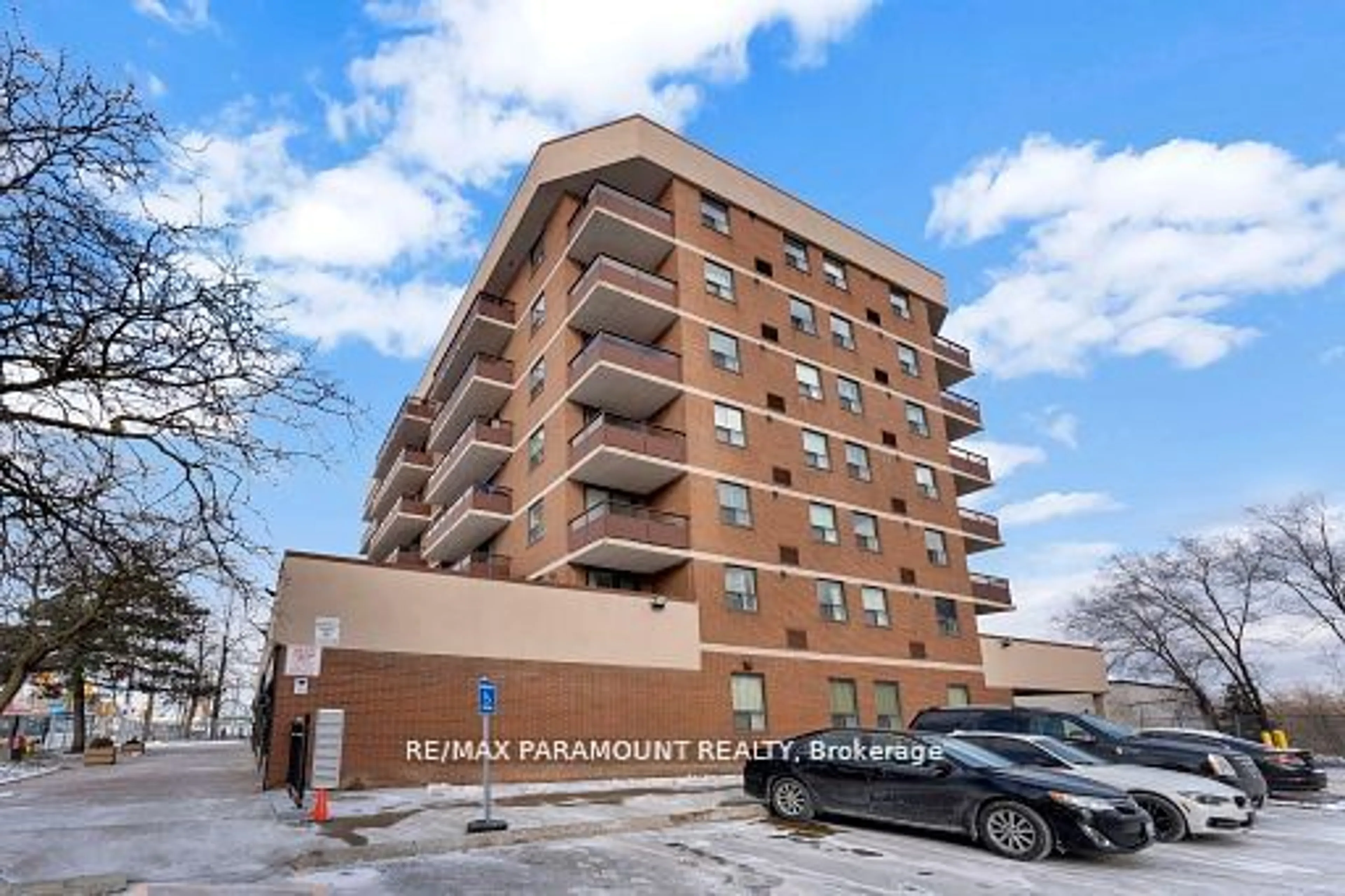 A pic from exterior of the house or condo for 1881 Jane St #303, Toronto Ontario M9N 3S7