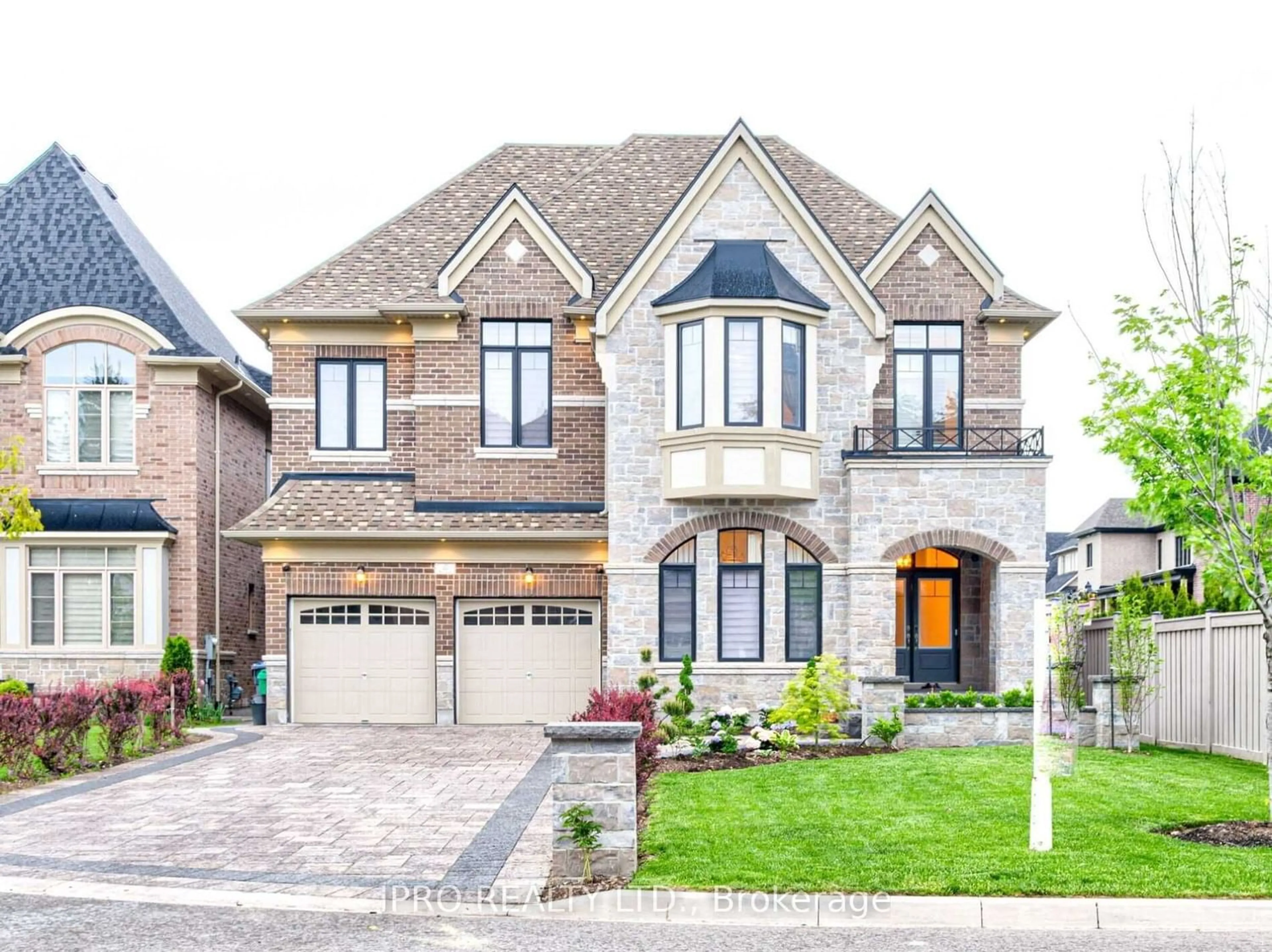 Home with brick exterior material for 51 Classic Dr, Brampton Ontario L6Y 5H3