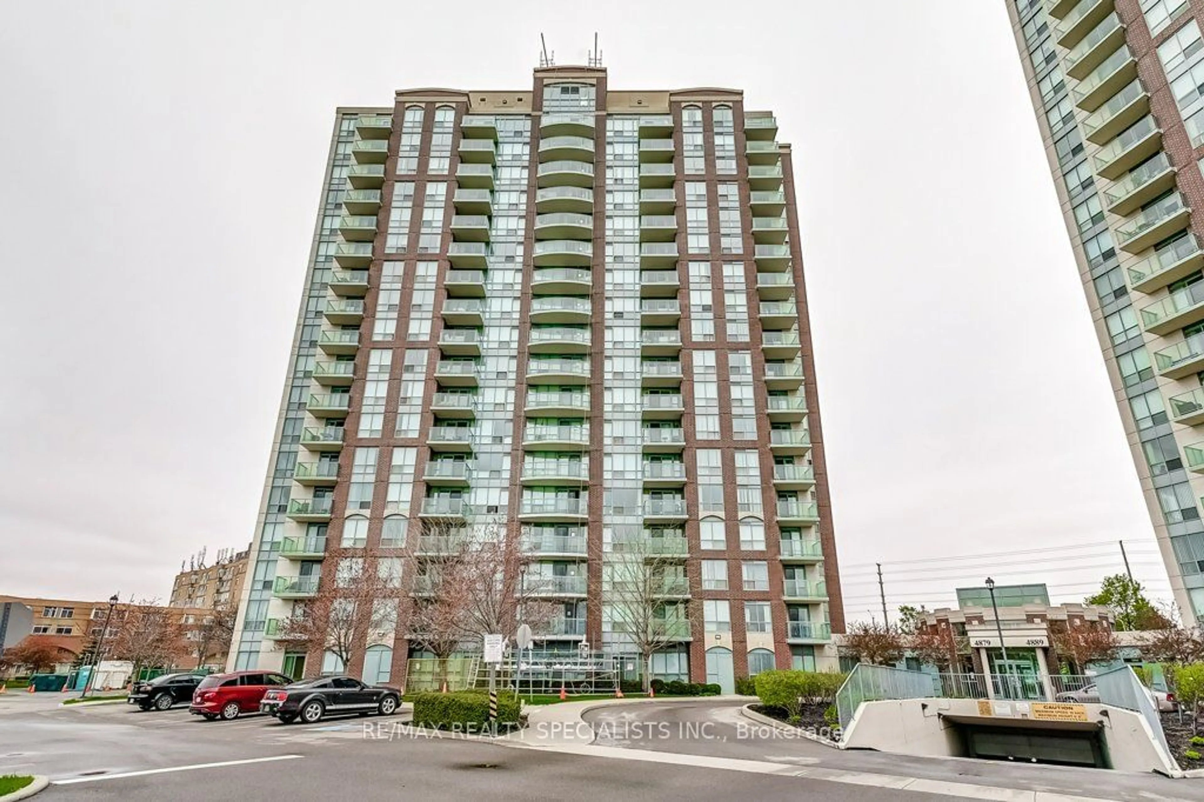 A pic from exterior of the house or condo for 4879 Kimbermount Ave #Ph4, Mississauga Ontario L5M 7R8