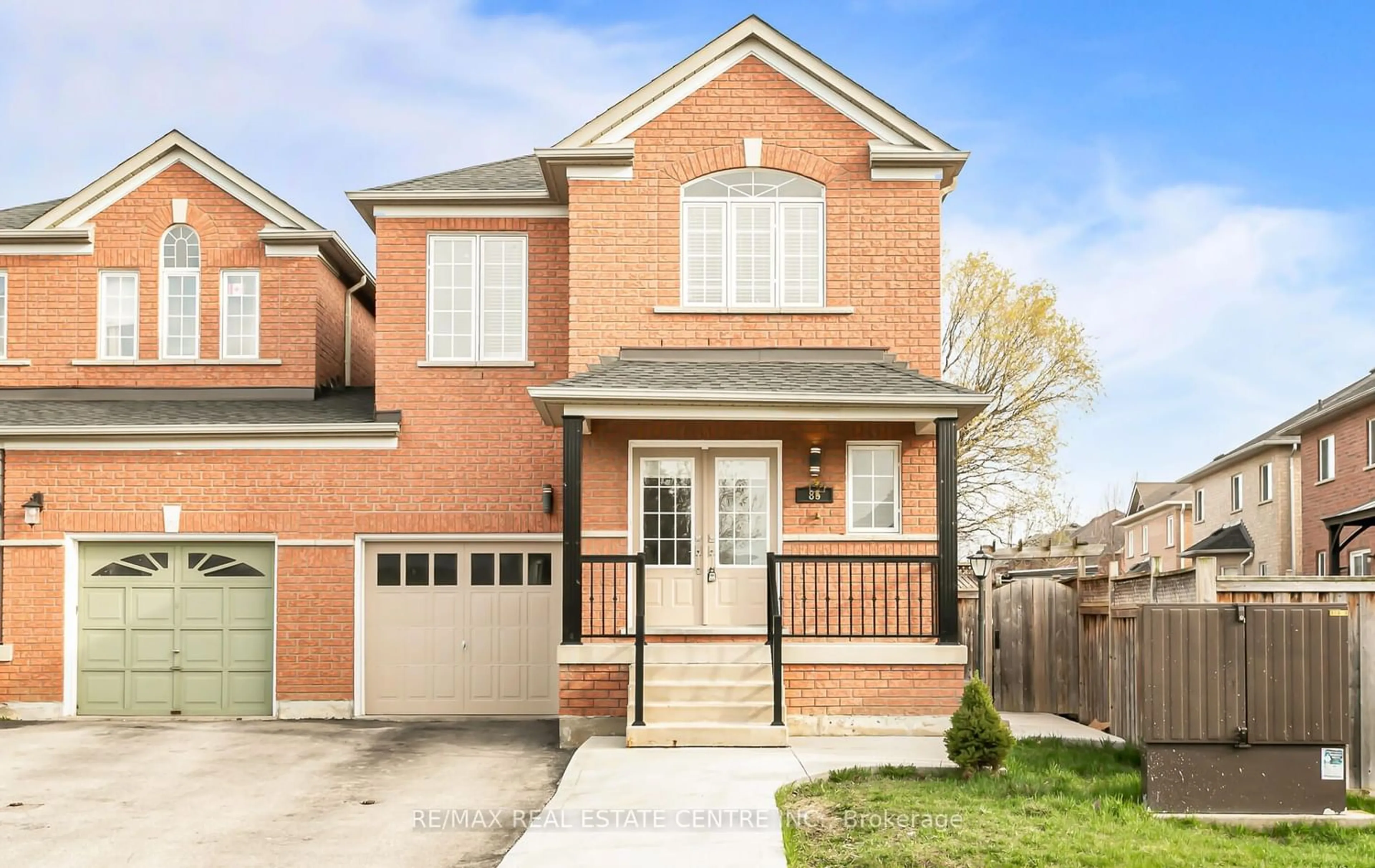 Home with brick exterior material for 85 Viceroy Cres, Brampton Ontario L7A 1V4