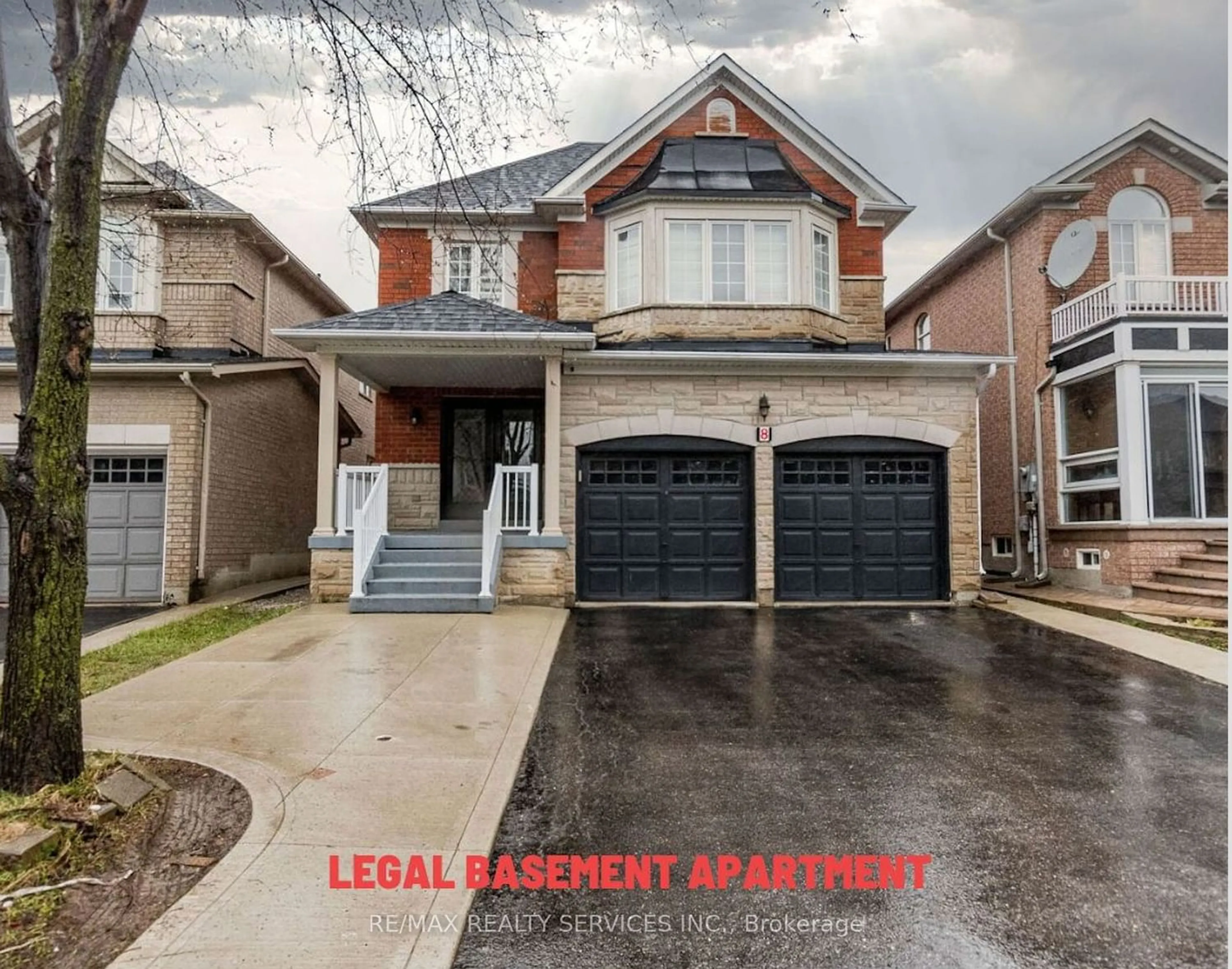 Frontside or backside of a home for 8 River Heights Dr, Brampton Ontario L6P 2M9