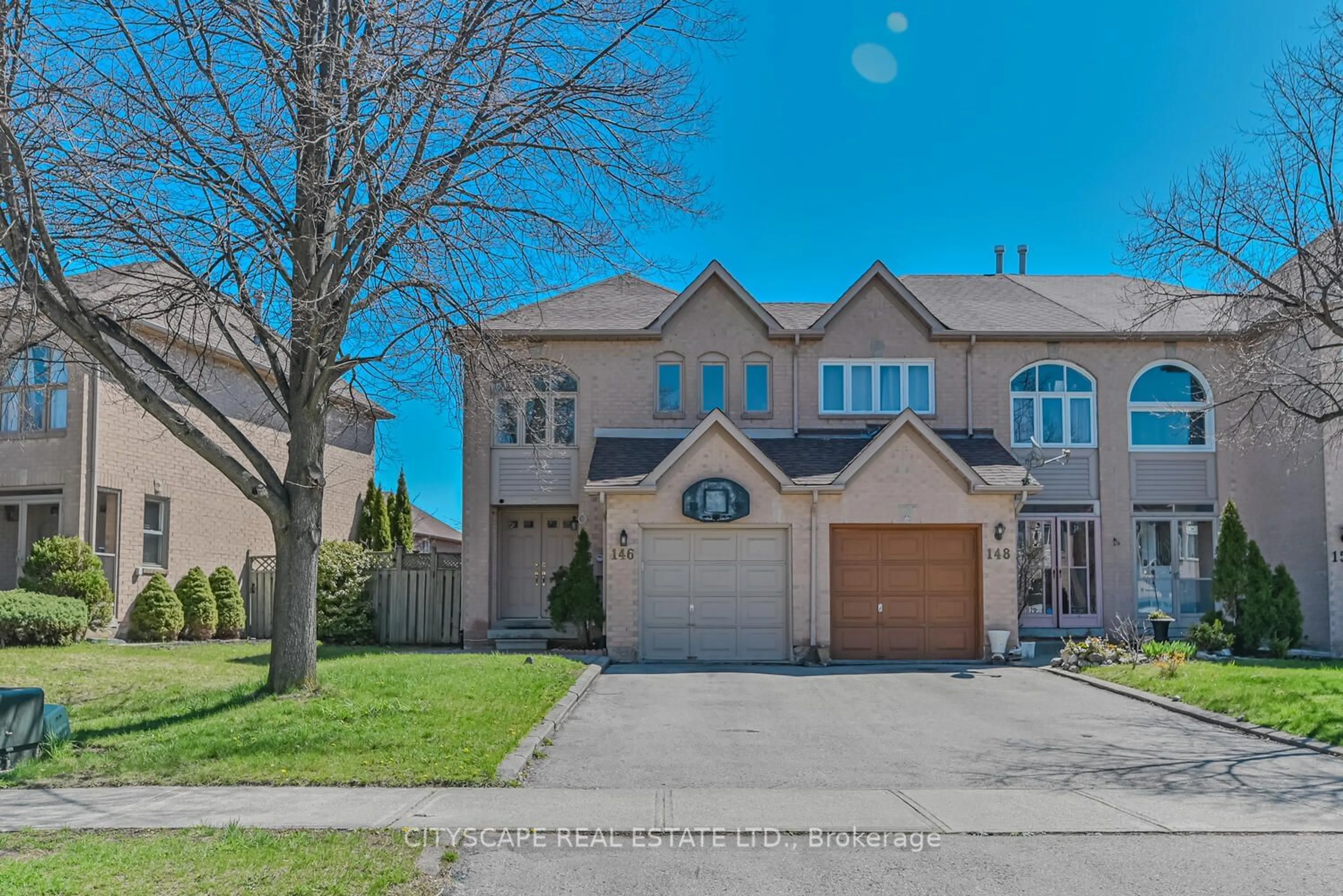 A pic from exterior of the house or condo for 146 Richwood Cres, Brampton Ontario L6X 4K6