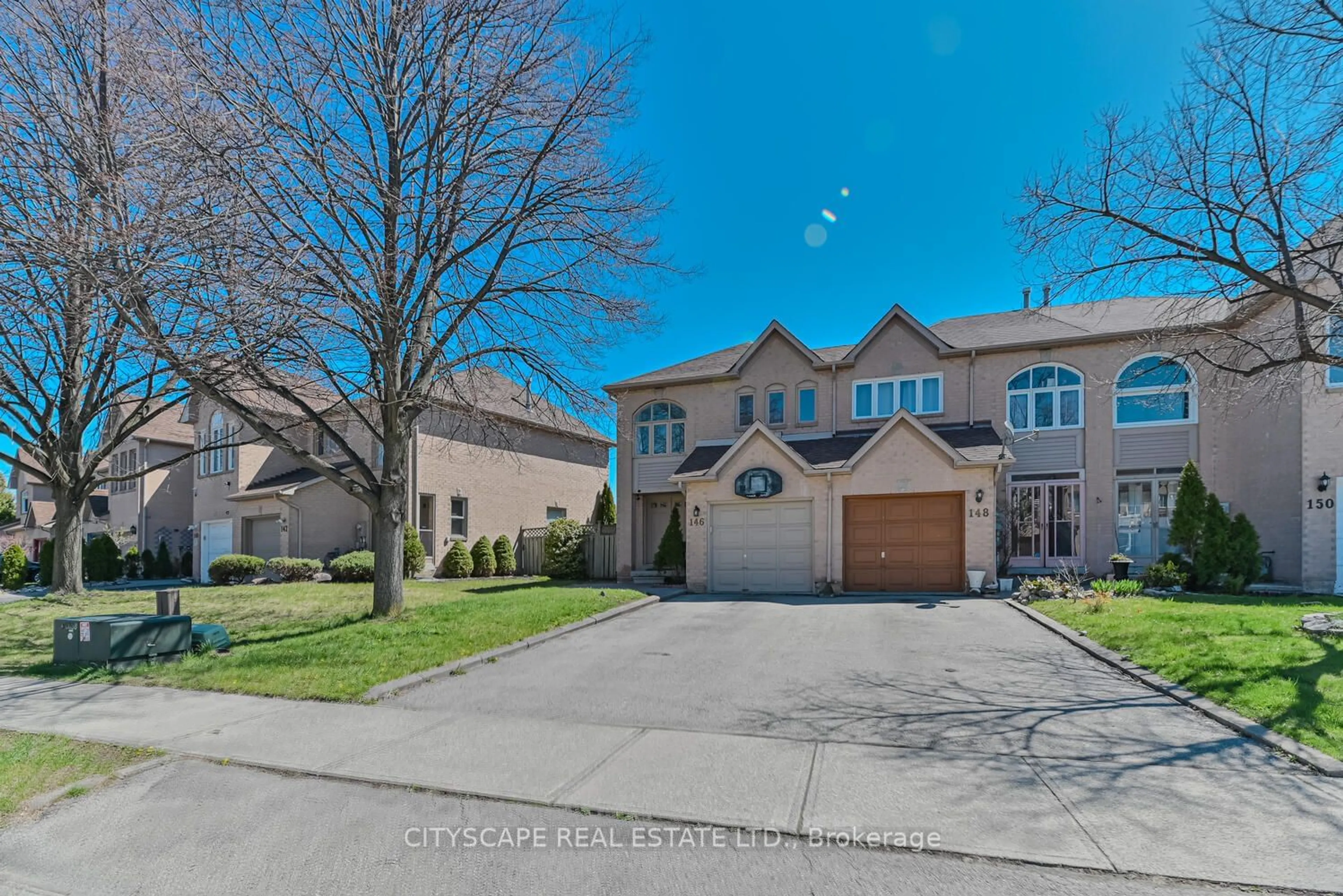 A pic from exterior of the house or condo for 146 Richwood Cres, Brampton Ontario L6X 4K6