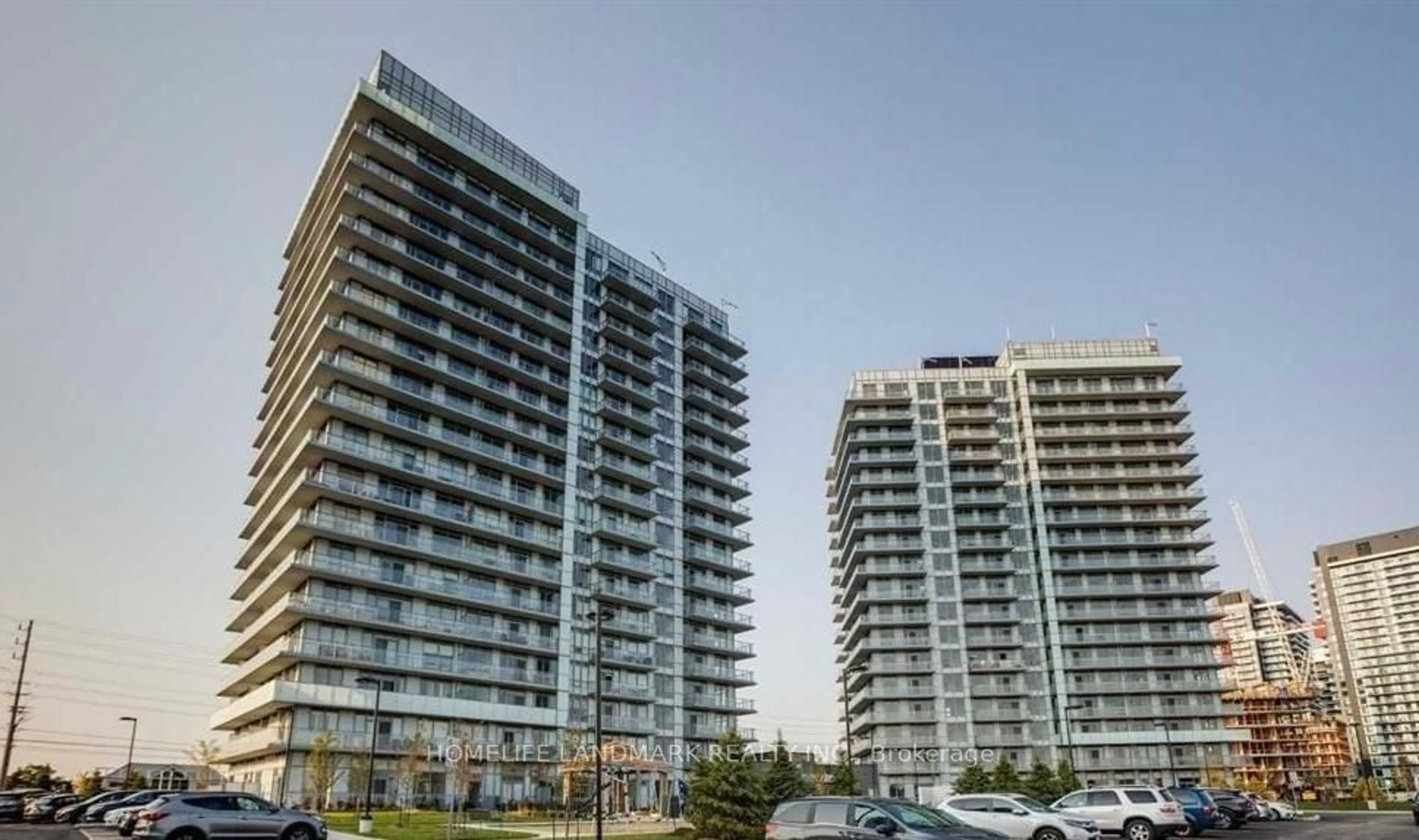 A pic from exterior of the house or condo for 4677 Glen Erin Dr #604, Mississauga Ontario L5M 2E3