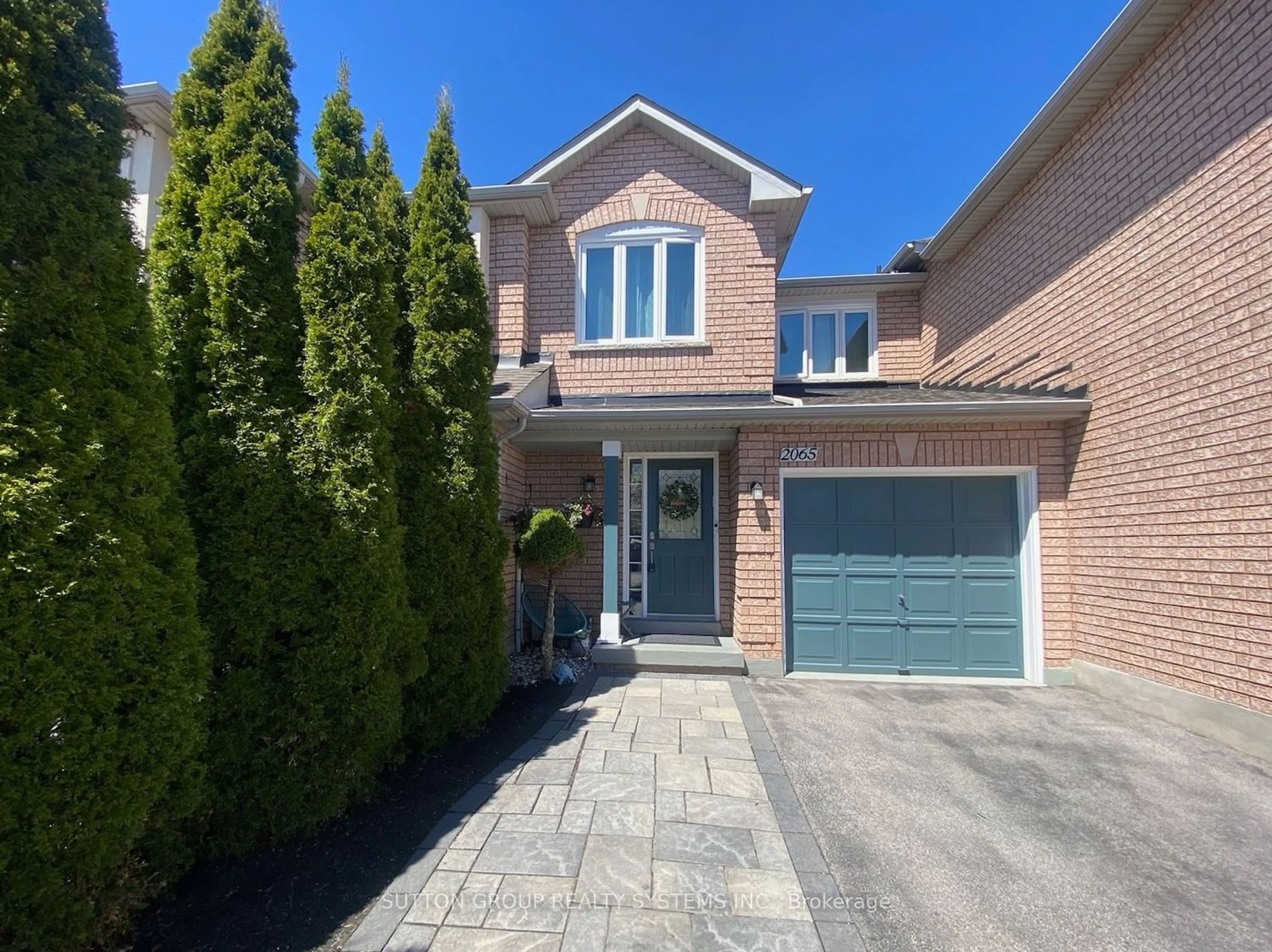 Home with brick exterior material for 2065 Golden Orchard Tr, Oakville Ontario L6M 3N5