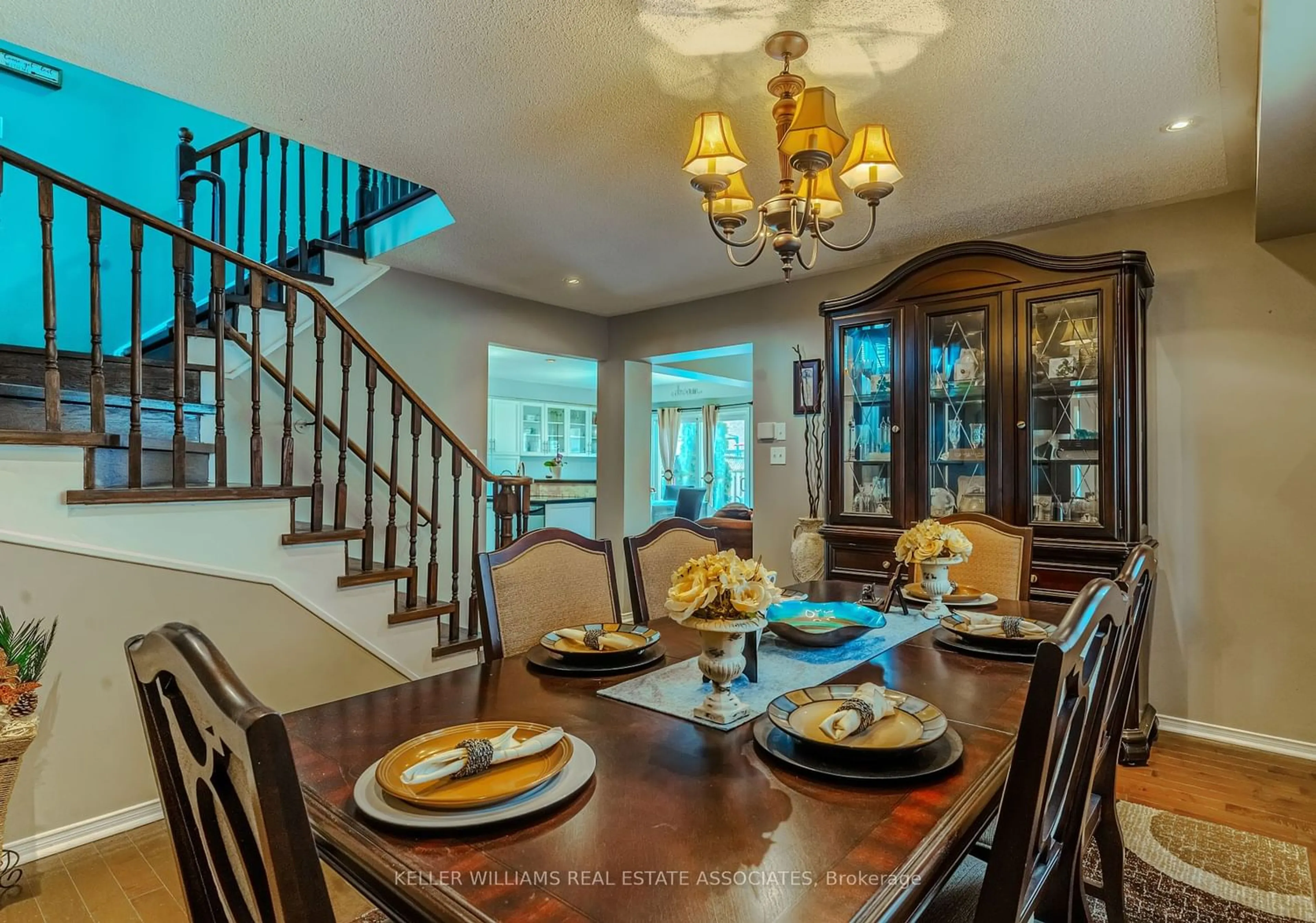 Dining room for 56 Lockheed Cres, Brampton Ontario L7A 3G4