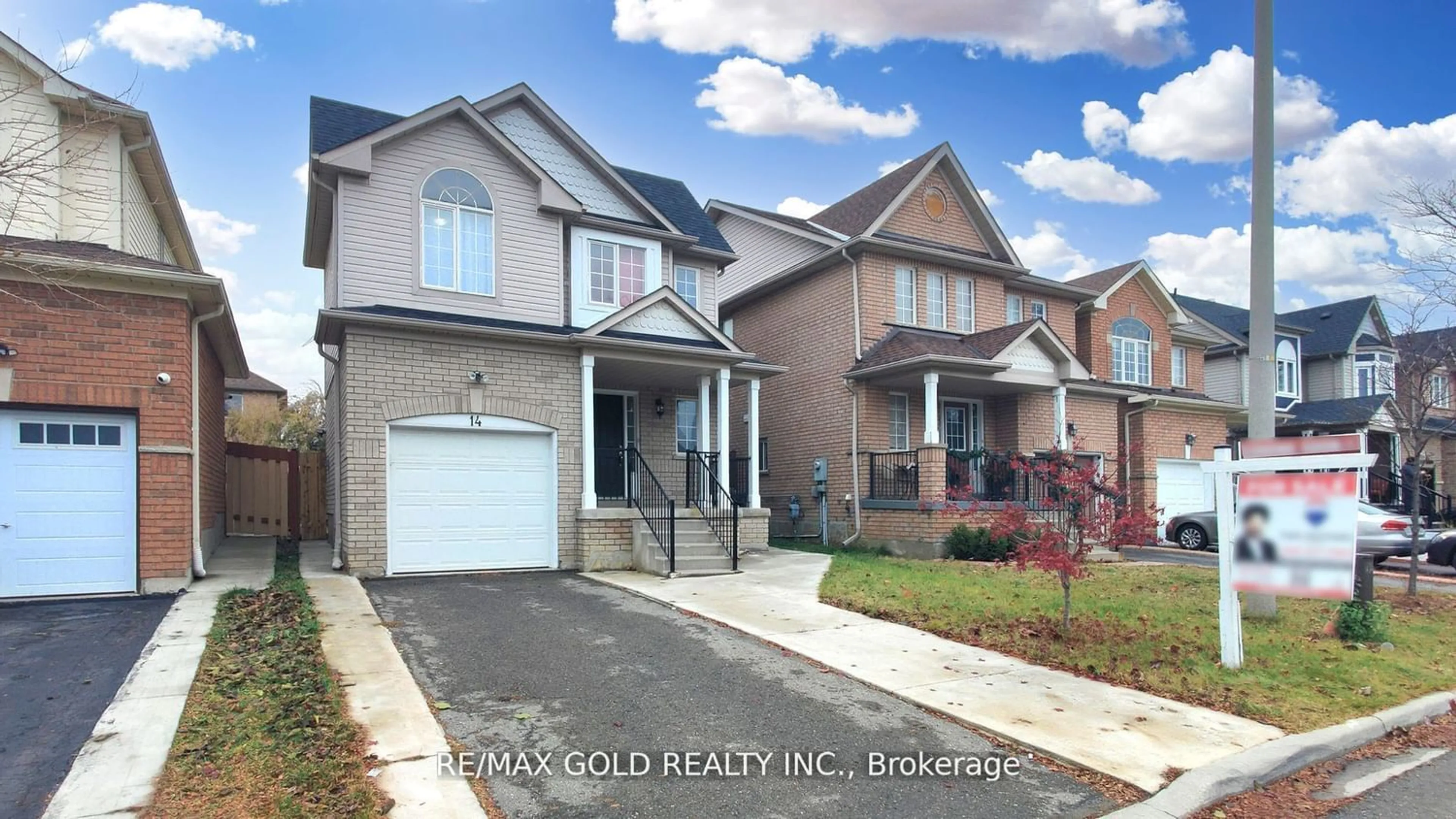 Frontside or backside of a home for 14 Allangrove Dr, Brampton Ontario L7A 2M4