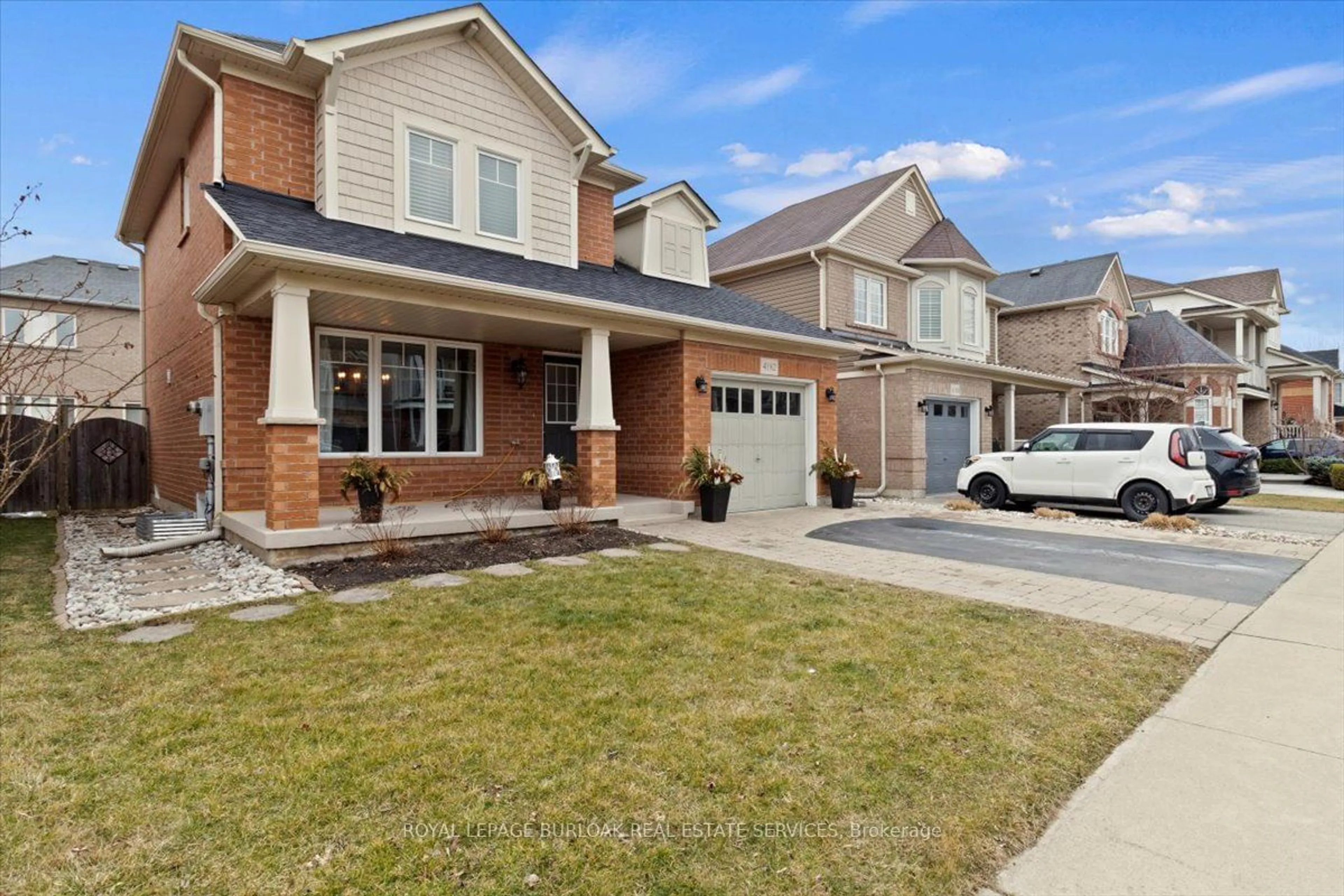 Home with brick exterior material for 4182 Prudham Ave, Burlington Ontario L7M 0C3