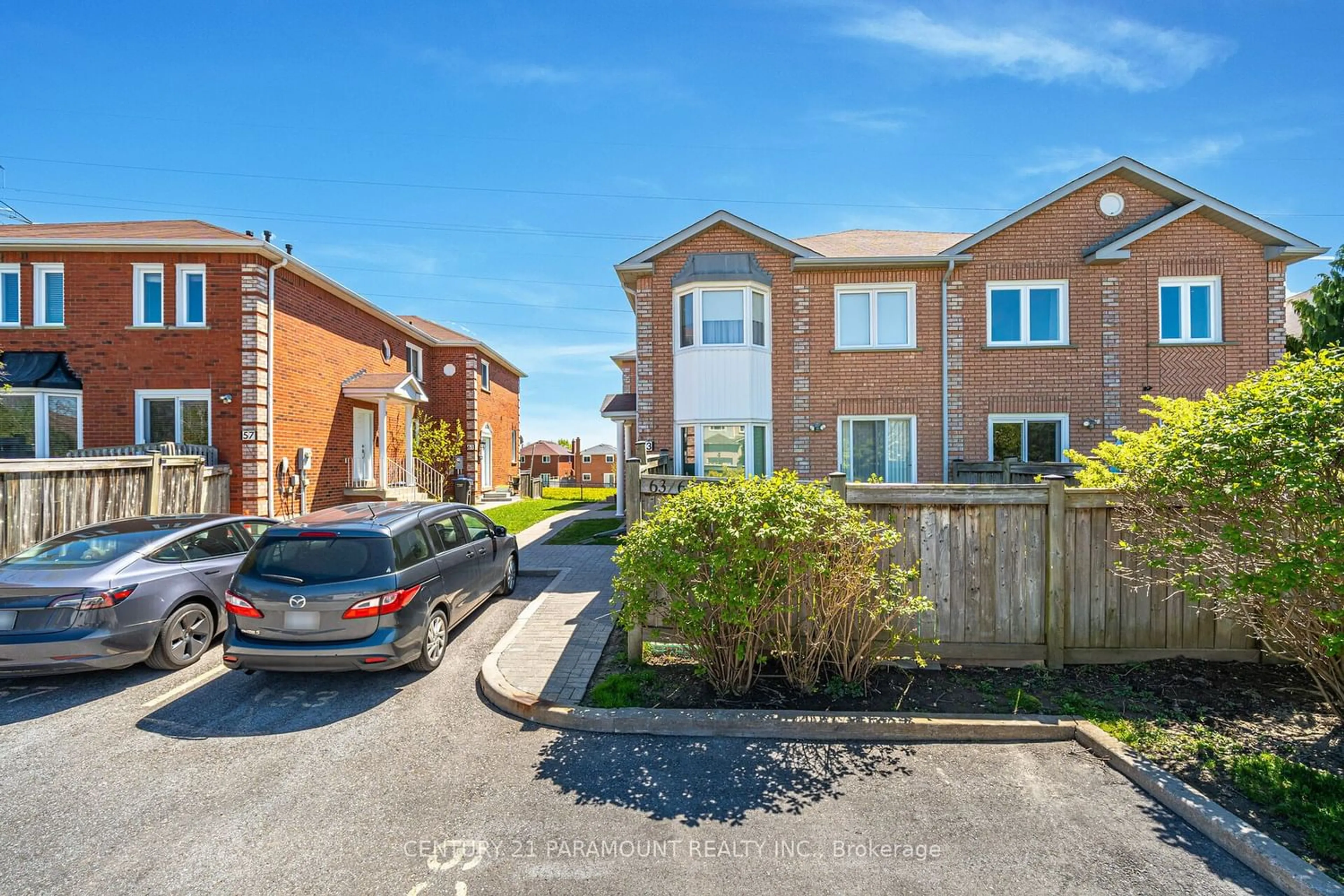 A pic from exterior of the house or condo for 67 Millstone Dr, Brampton Ontario L6Y 4P6