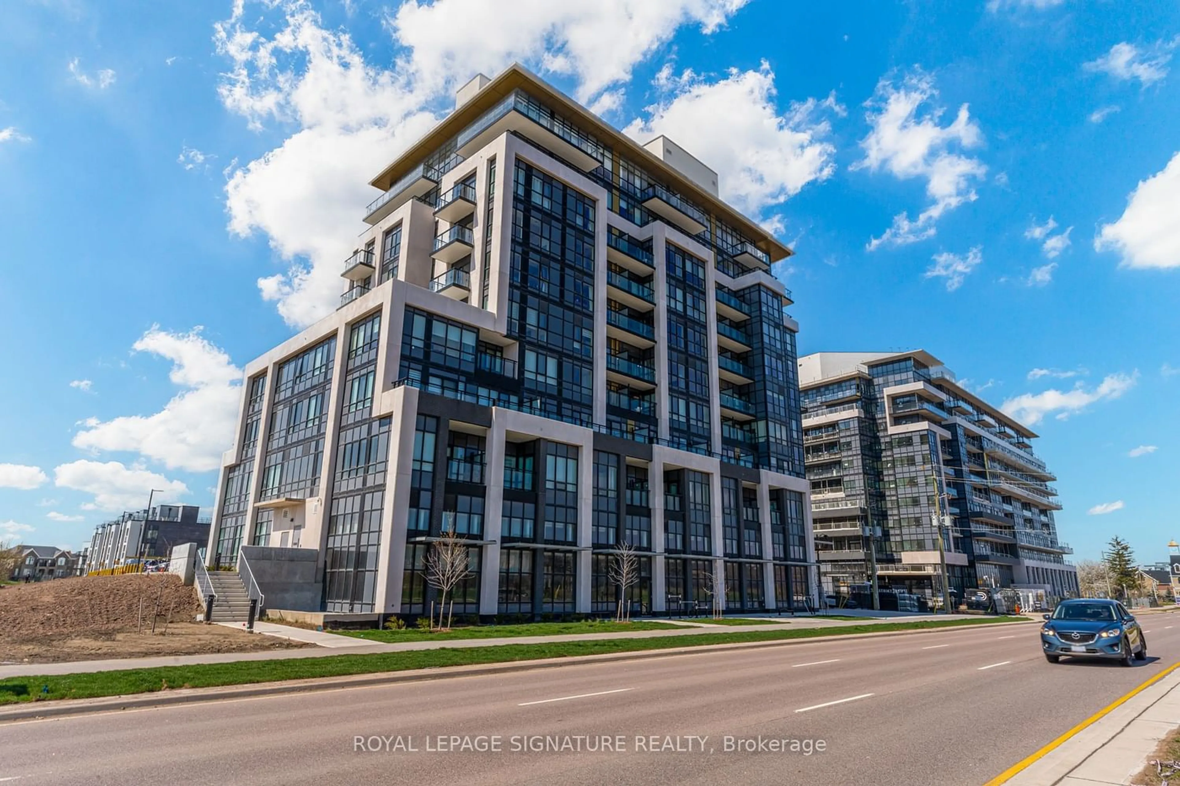 A pic from exterior of the house or condo for 405 Dundas St #533, Oakville Ontario L6M 5P9