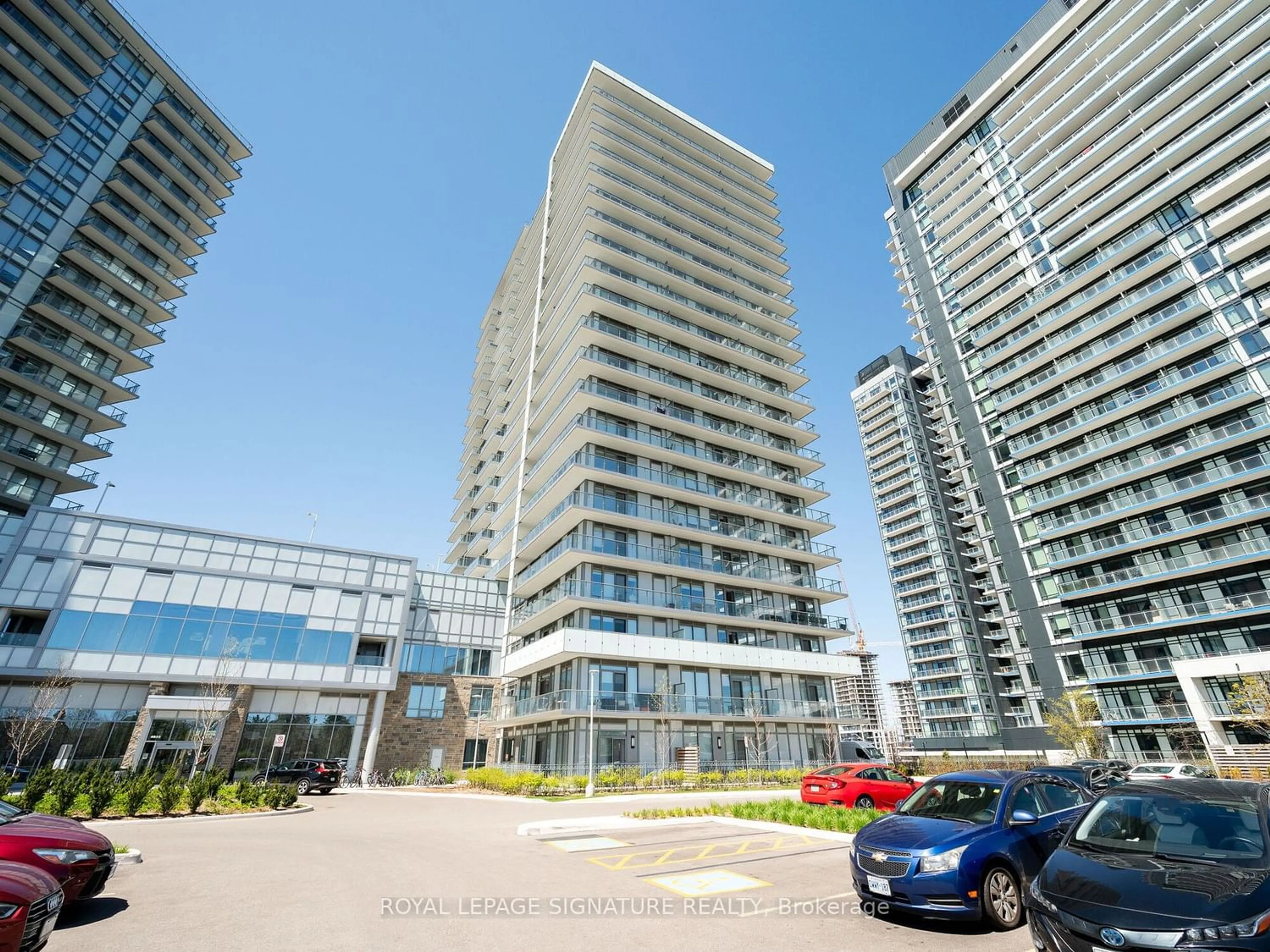 A pic from exterior of the house or condo for 4675 Metcalfe Ave #1808, Mississauga Ontario L5M 0Z7