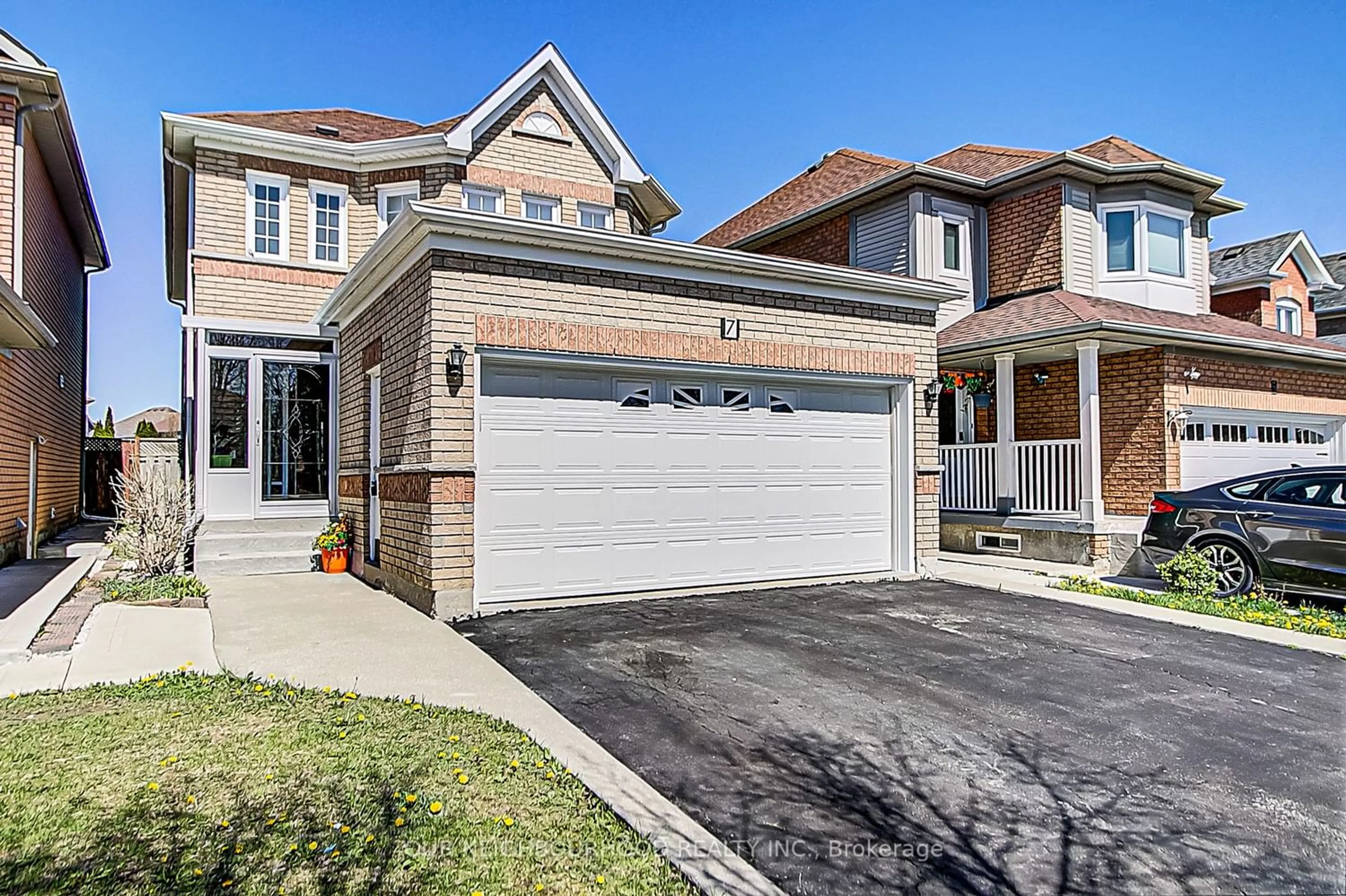 Home with brick exterior material for 7 Wildberry Cres, Brampton Ontario L6R 1M8
