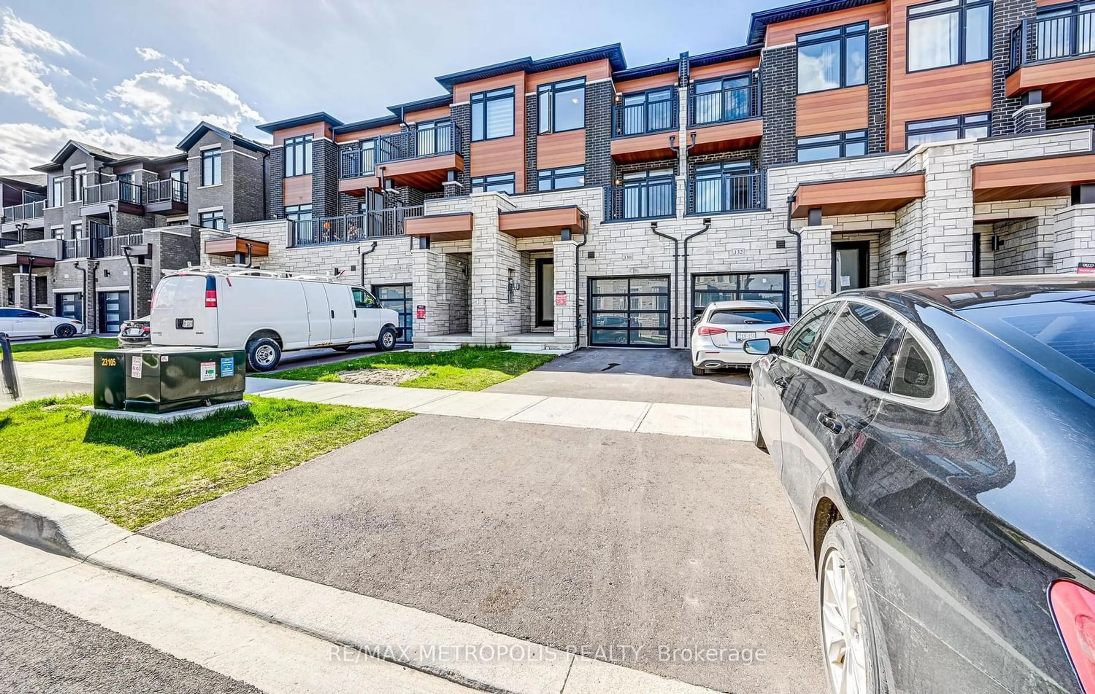 A pic from exterior of the house or condo for 130 Purple Sage Dr, Brampton Ontario L6P 4P4