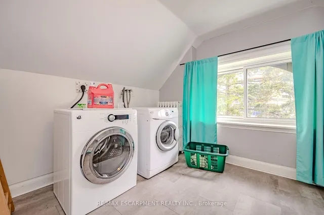 Additional property image - 492 Locust St