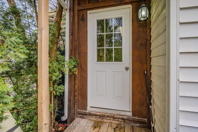 Additional property image - 492 Locust St