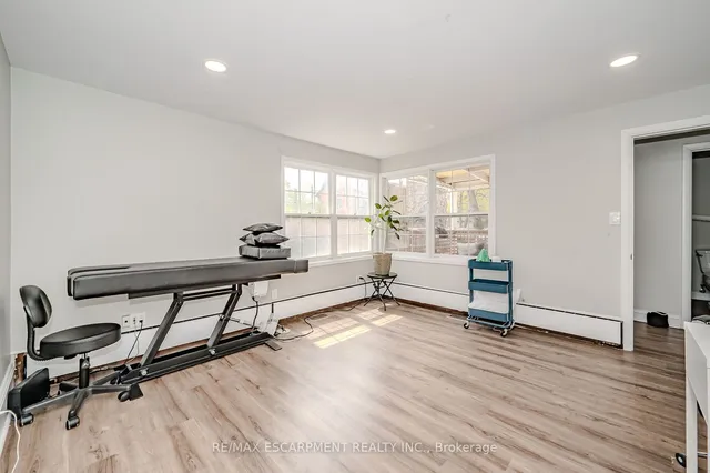 Additional property image - 492 Locust St