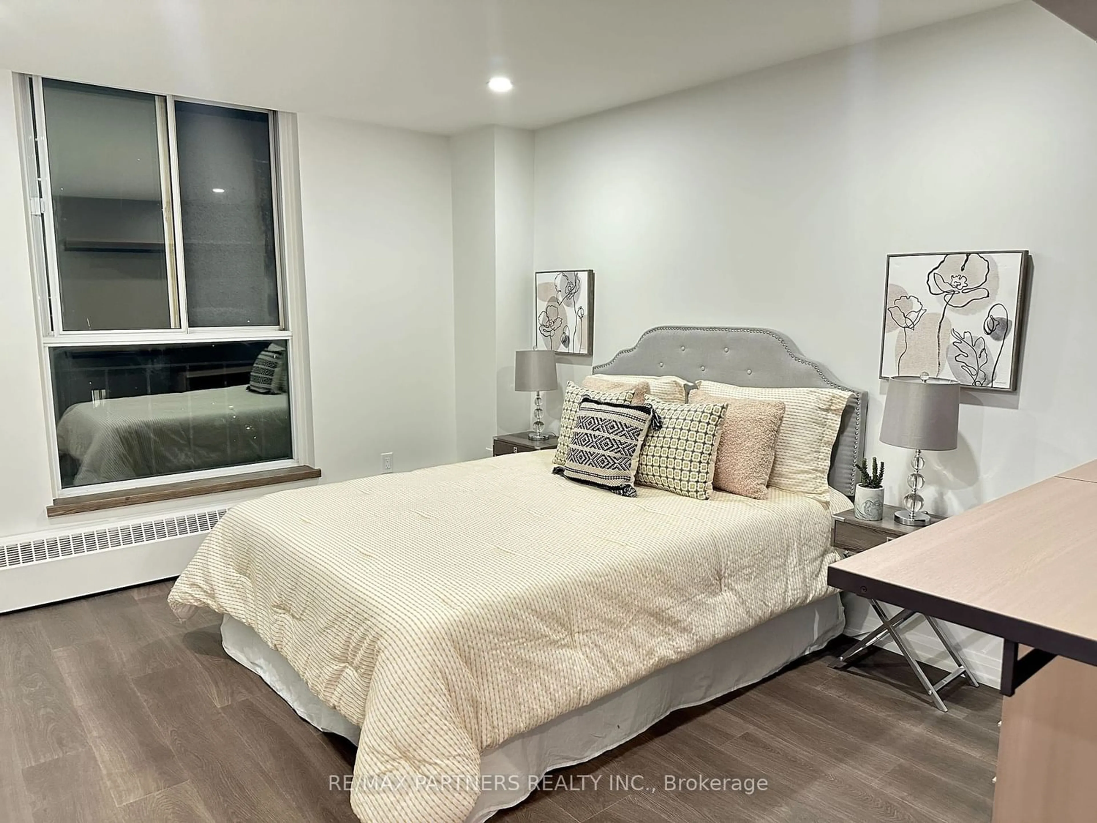A pic of a room for 60 Southport St #925, Toronto Ontario M6S 3N4