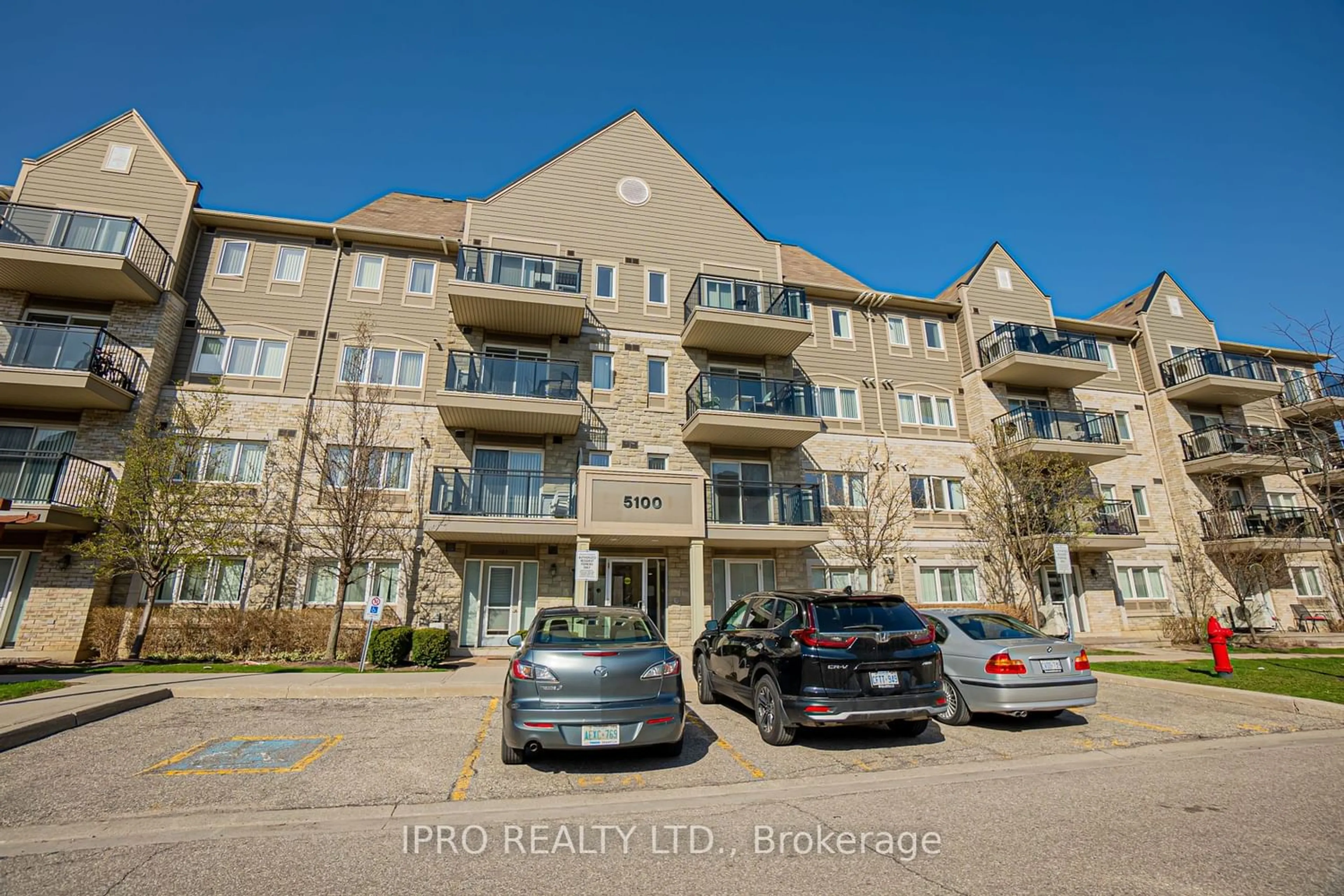 A pic from exterior of the house or condo for 5100 Winston Churchill Blvd #107, Mississauga Ontario L5M 0N9