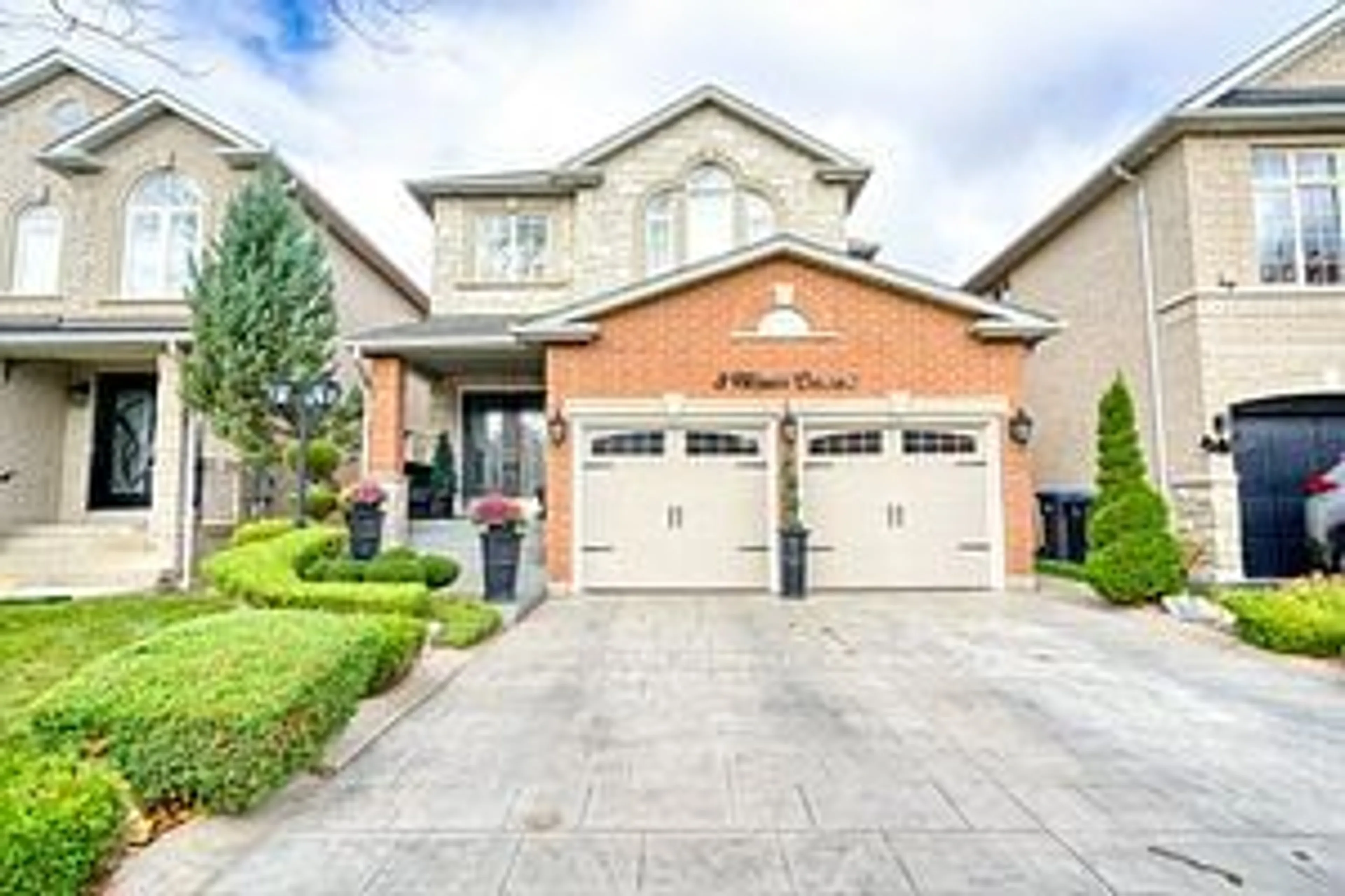 Home with brick exterior material for 3 Hillpath Cres, Brampton Ontario L6Z 4V1