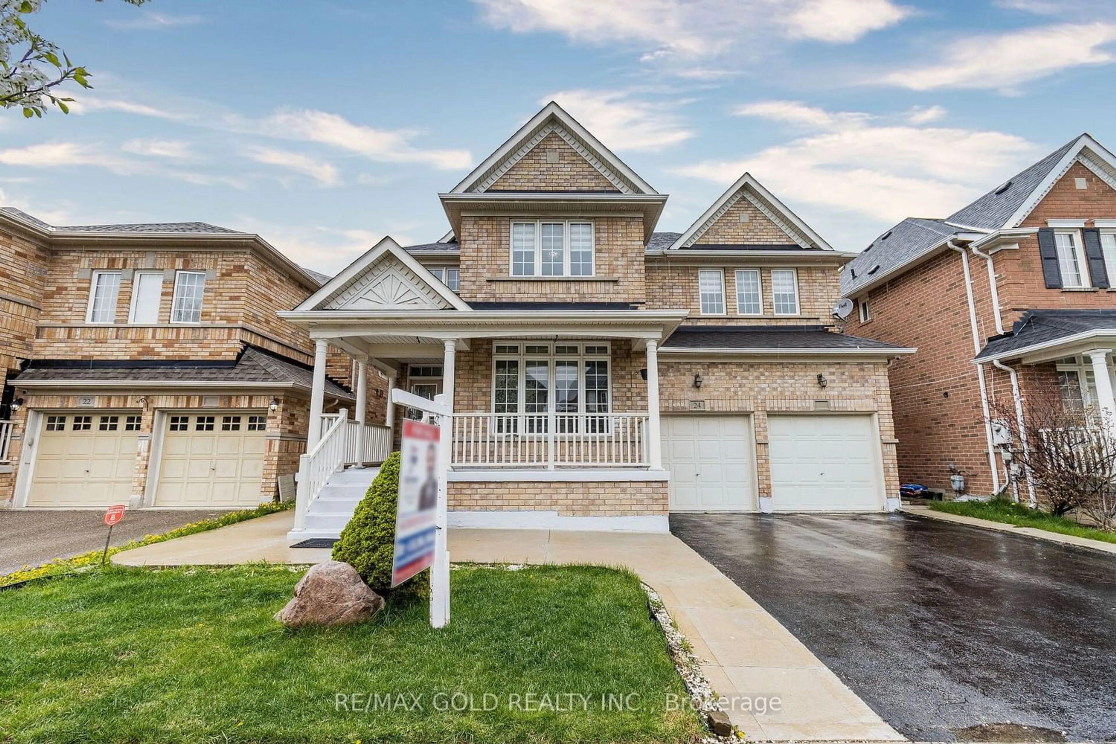 Home with brick exterior material for 24 Cloverlawn St, Brampton Ontario L7A 3X5
