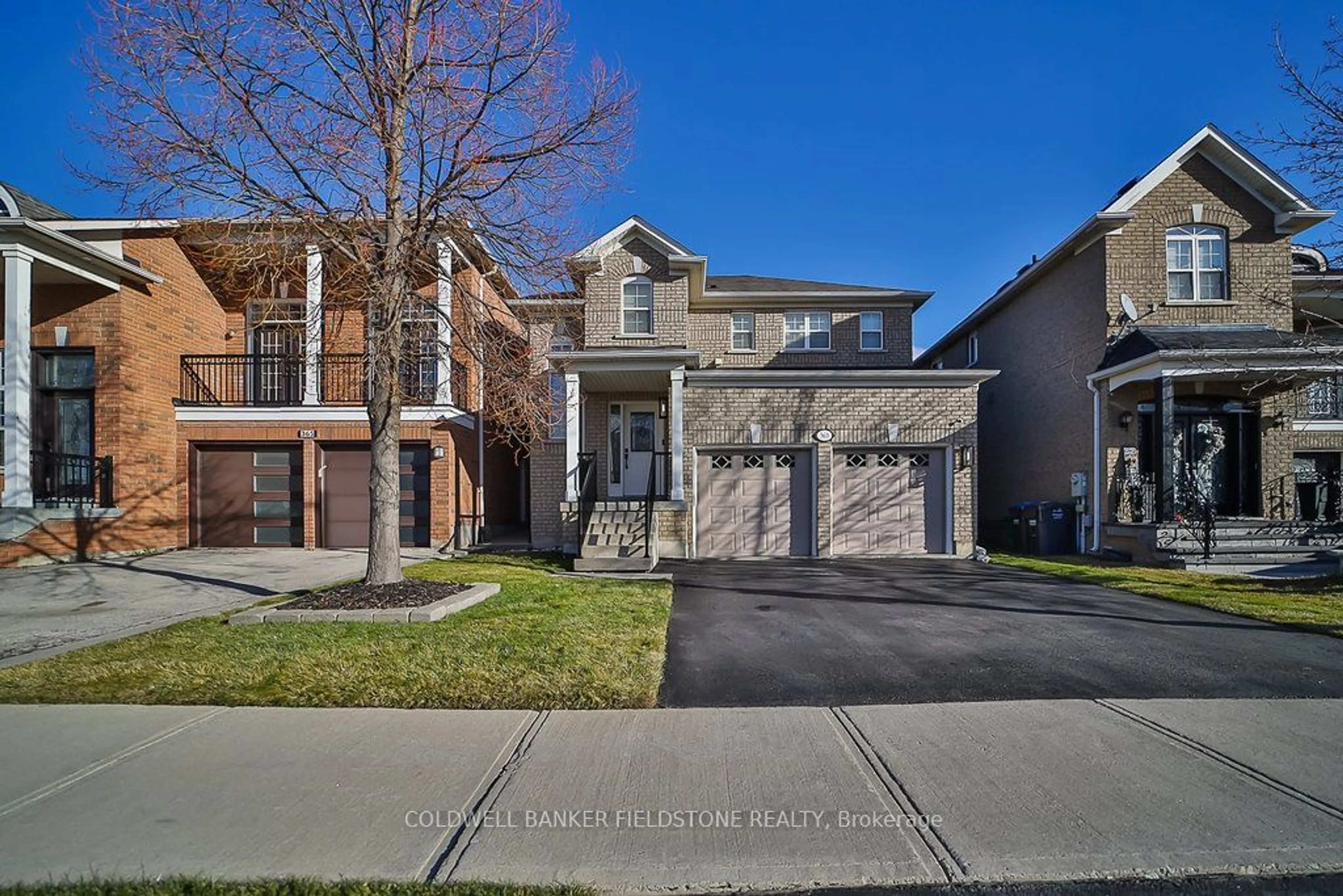 A pic from exterior of the house or condo for 363 Edenbrook Hill Dr, Brampton Ontario L7A 2N4