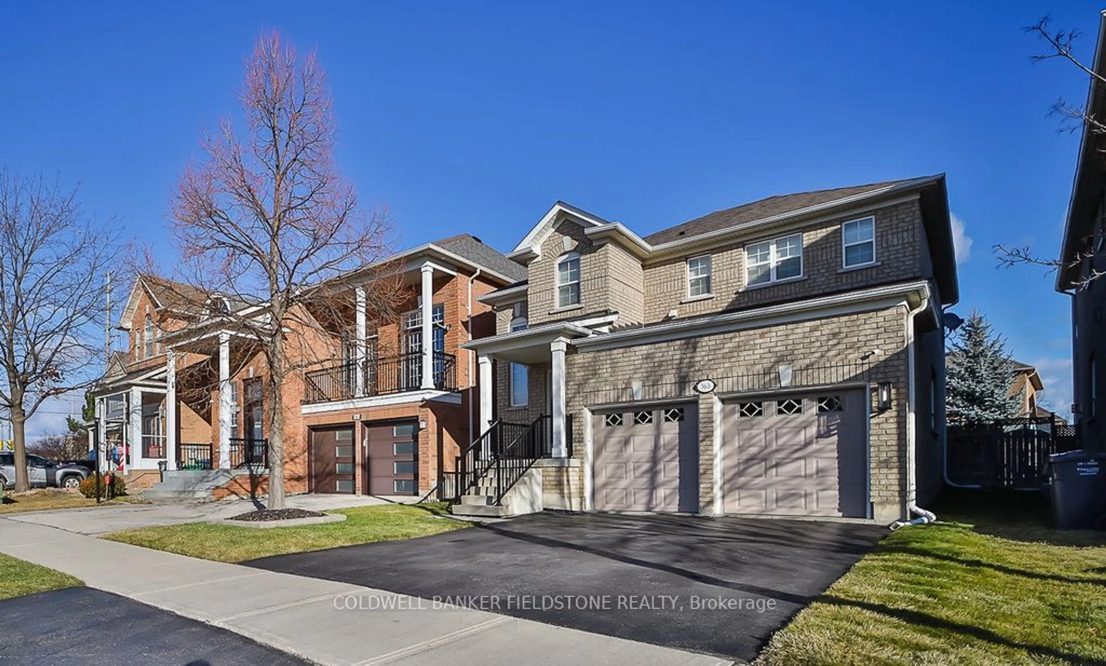 Home with brick exterior material for 363 Edenbrook Hill Dr, Brampton Ontario L7A 2N4