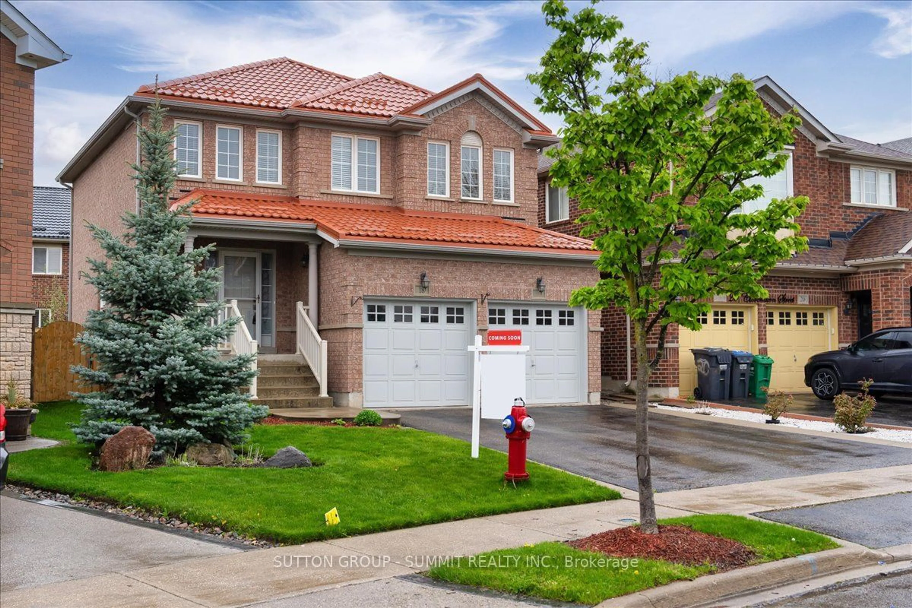 Home with brick exterior material for 18 Cloverlawn St, Brampton Ontario L7A 3X5