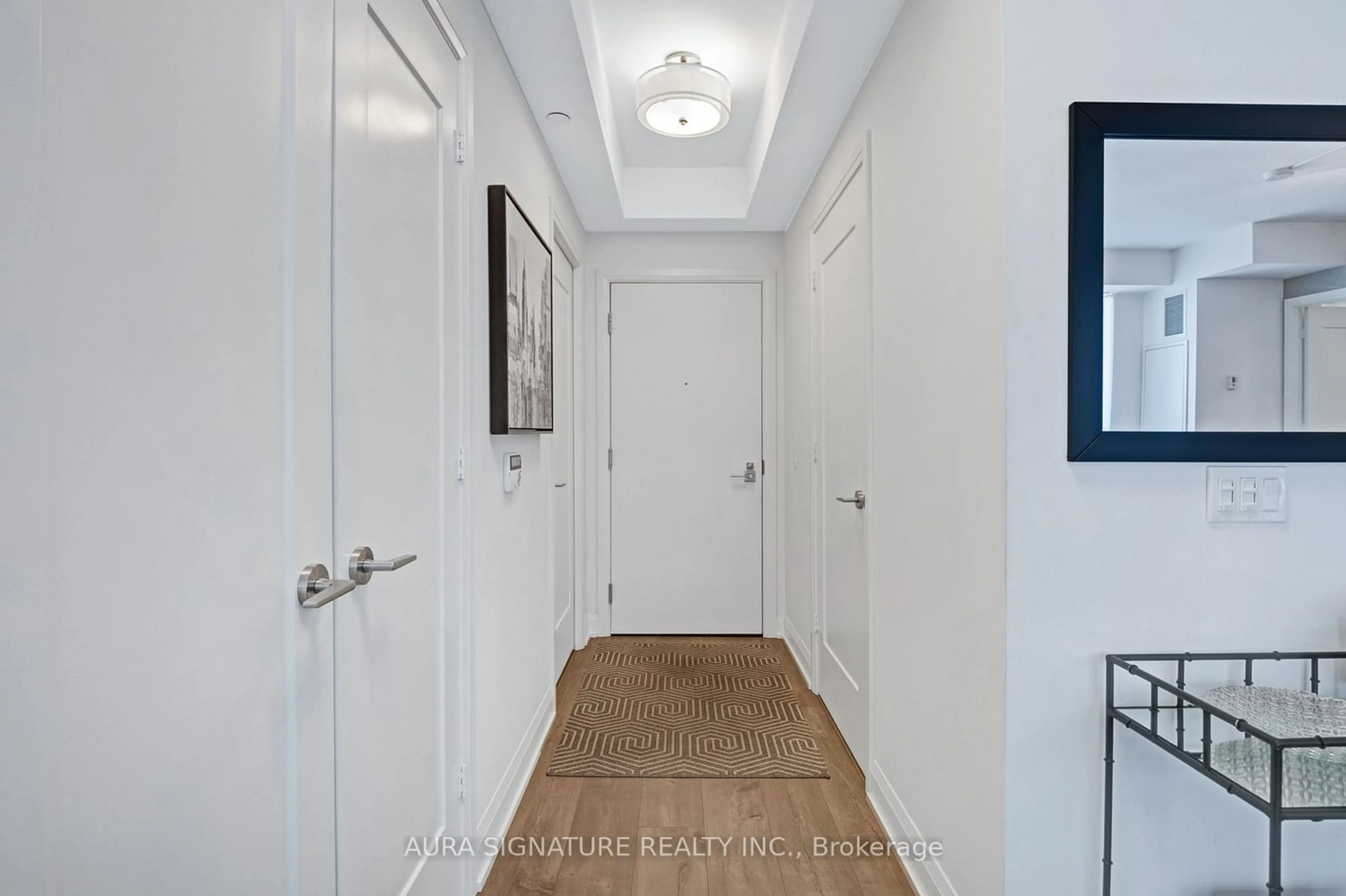 Indoor entryway for 110 Marine Parade Dr #901, Toronto Ontario M8V 0A3