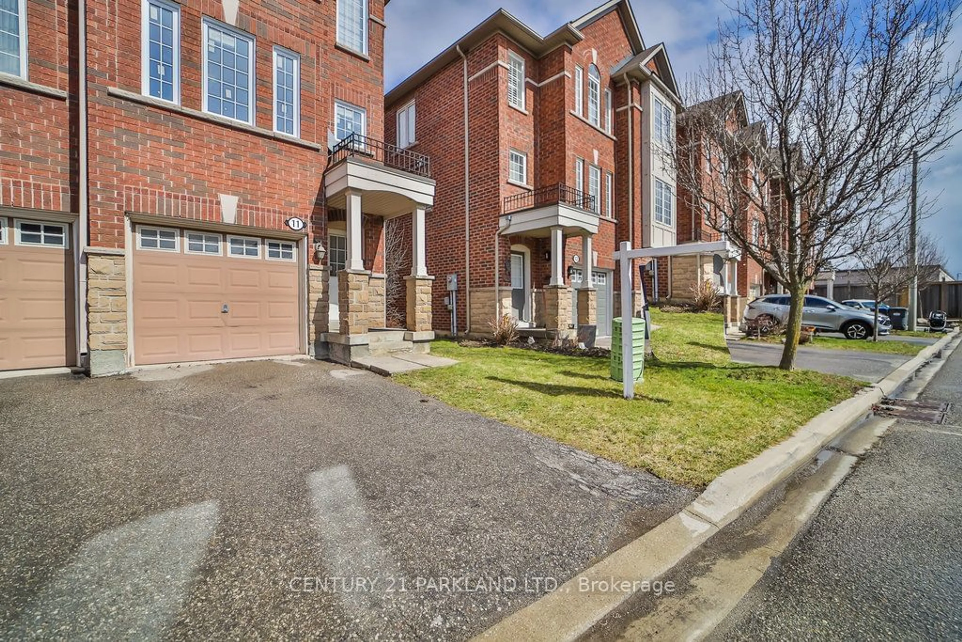 A pic from exterior of the house or condo for 11 Rock Haven Lane, Brampton Ontario L6X 0H2