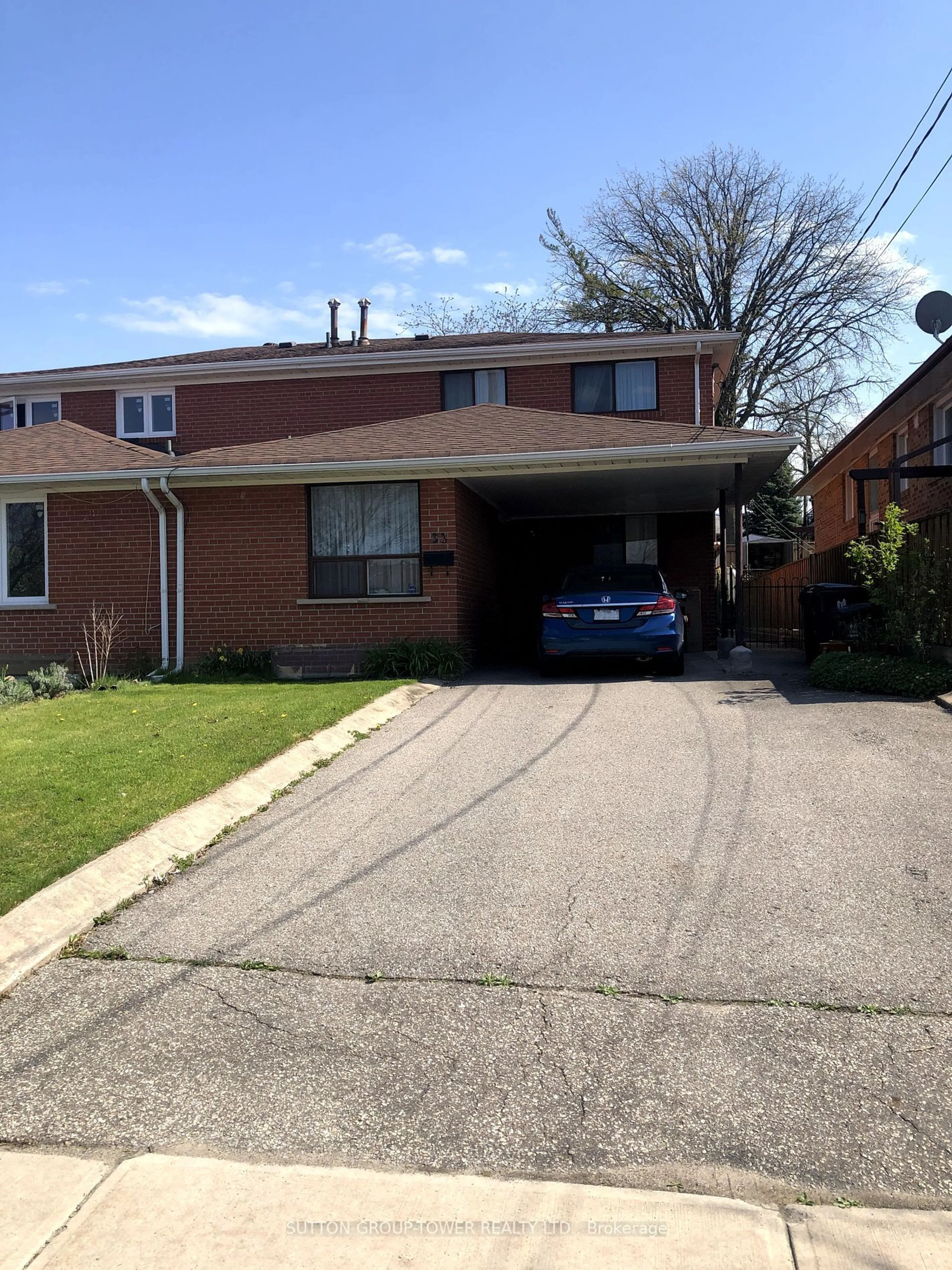 Frontside or backside of a home for 33 Husband Dr, Toronto Ontario M9L 1J5
