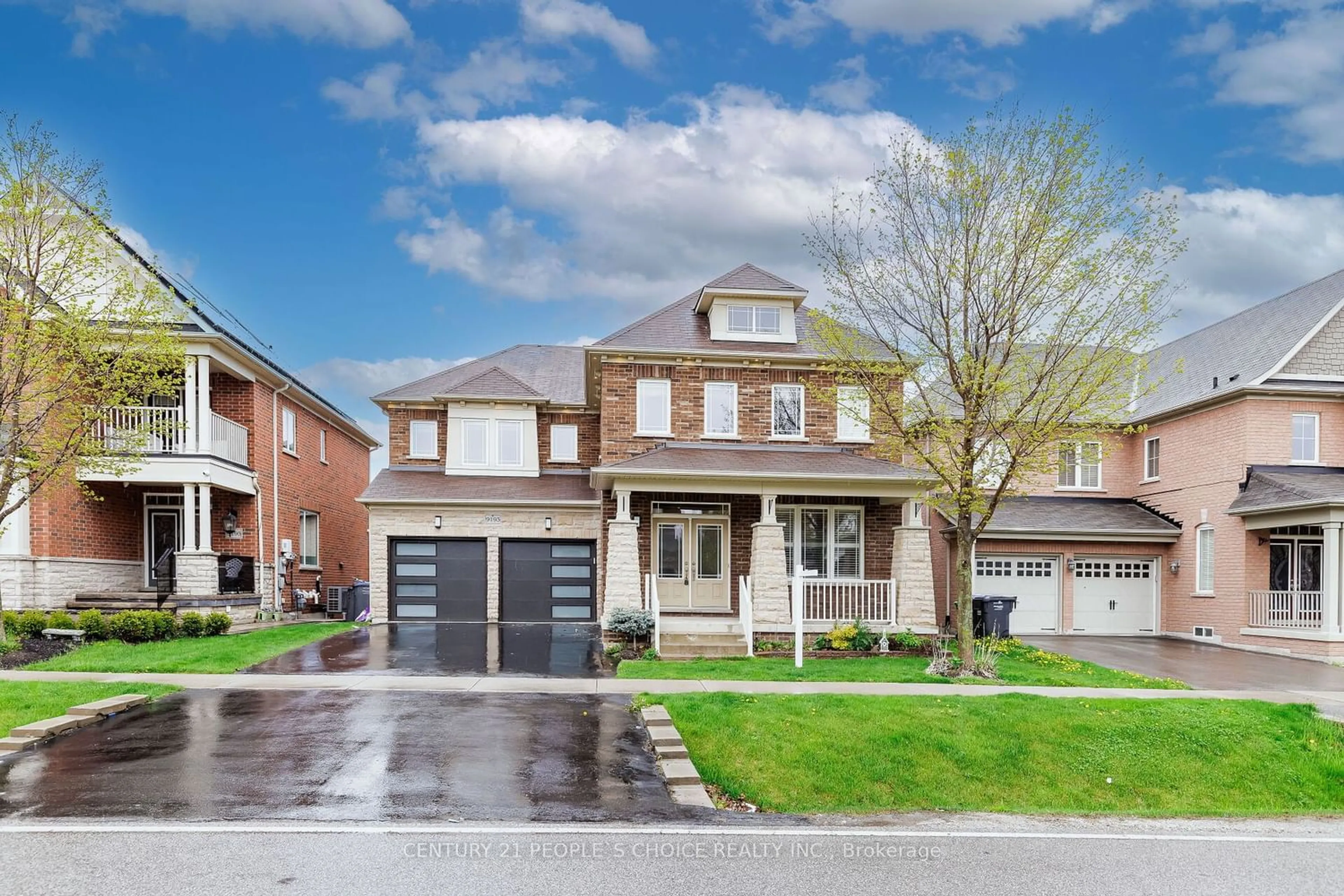 Home with brick exterior material for 9193 Creditview Rd, Brampton Ontario L6X 0N8