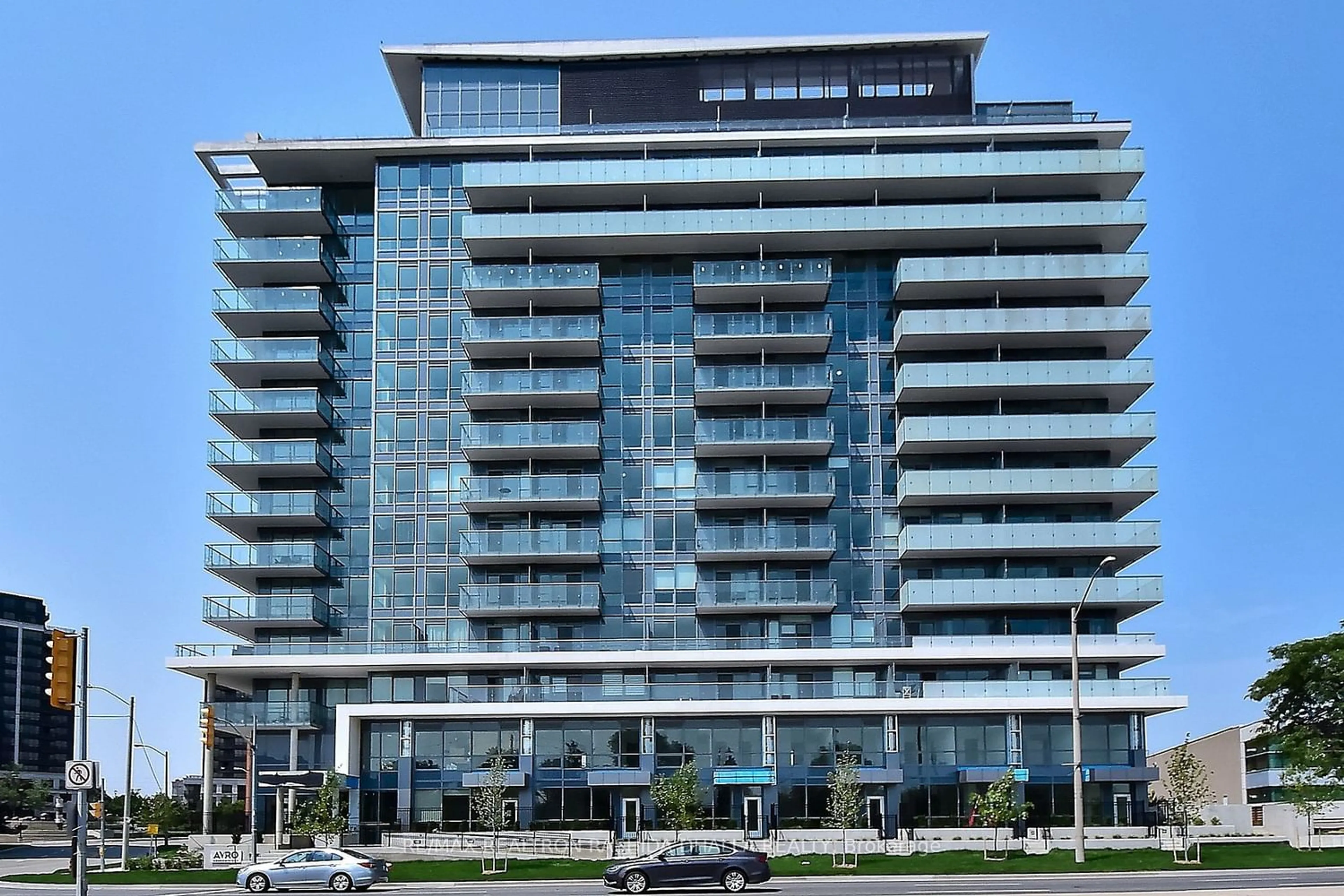 A pic from exterior of the house or condo for 10 De Boers Dr #Th6, Toronto Ontario M3J 0L6