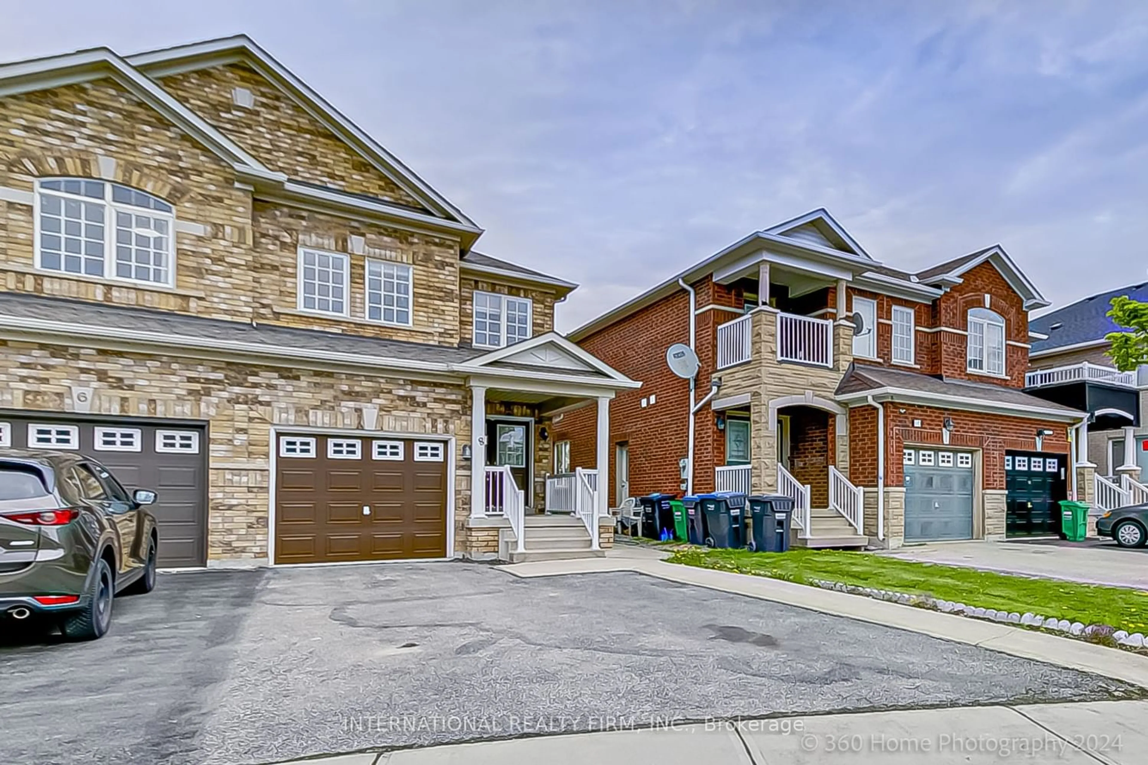 Home with brick exterior material for 8 Dewridge Crt, Brampton Ontario L6R 3C2