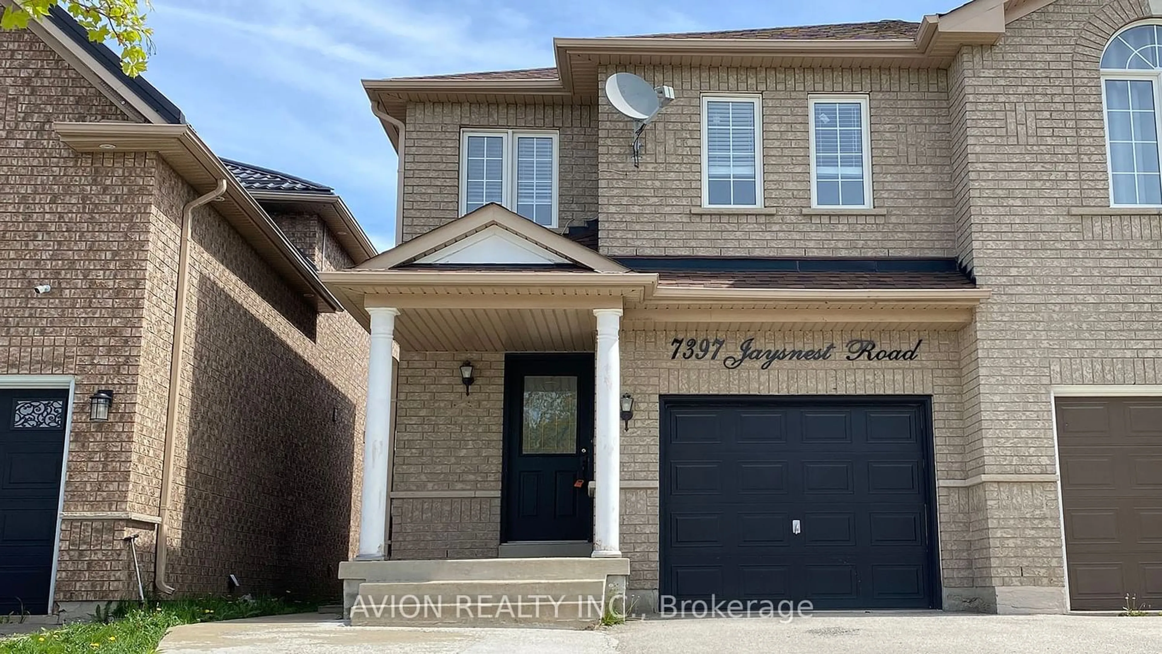 Home with brick exterior material for 7397 Jaysnest Rd, Mississauga Ontario L5N 8J3