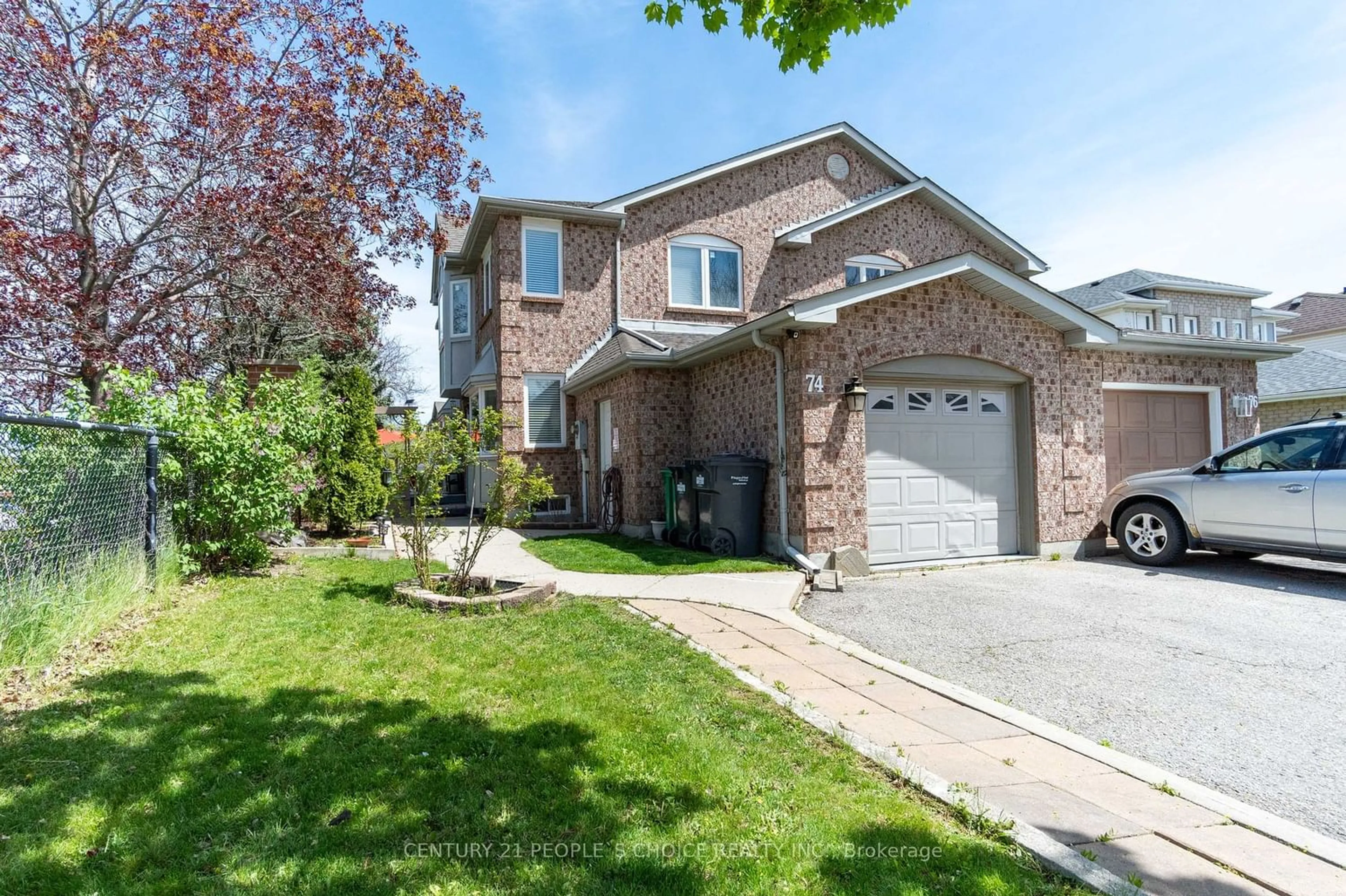 Frontside or backside of a home for 74 Townley Cres, Brampton Ontario L6Z 4T1