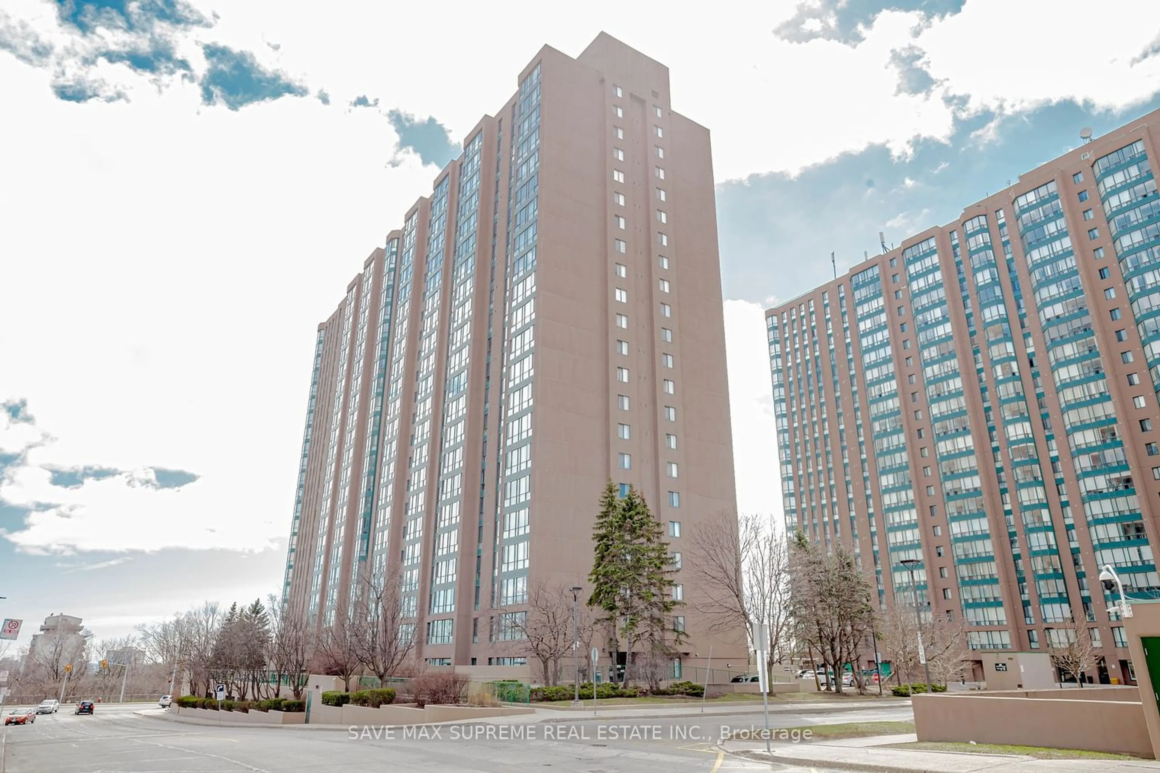 A pic from exterior of the house or condo for 145 Hillcrest Ave #211, Mississauga Ontario L5B 3Z1