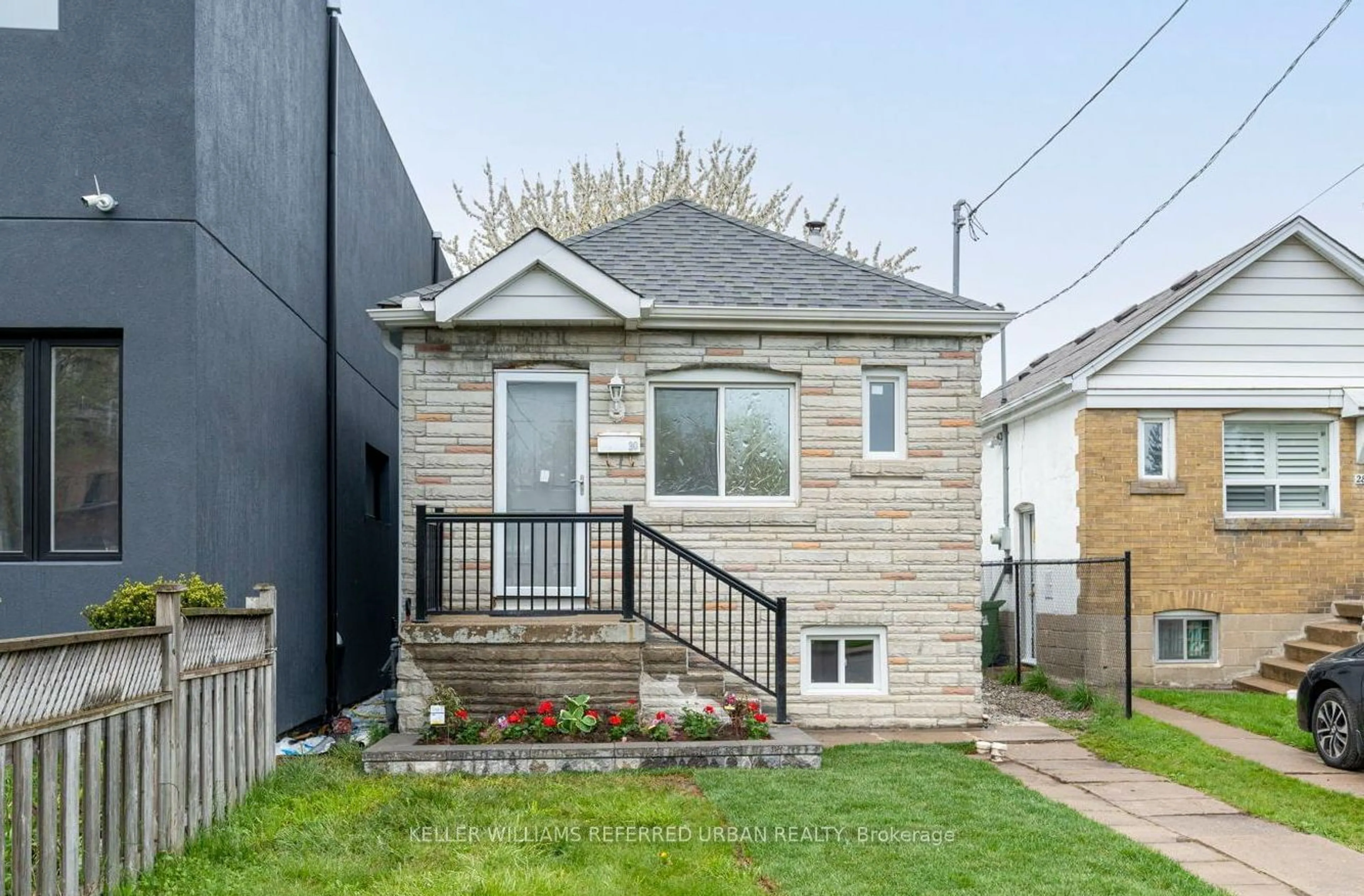 Frontside or backside of a home for 30 Buttonwood Ave, Toronto Ontario M2M 2J1