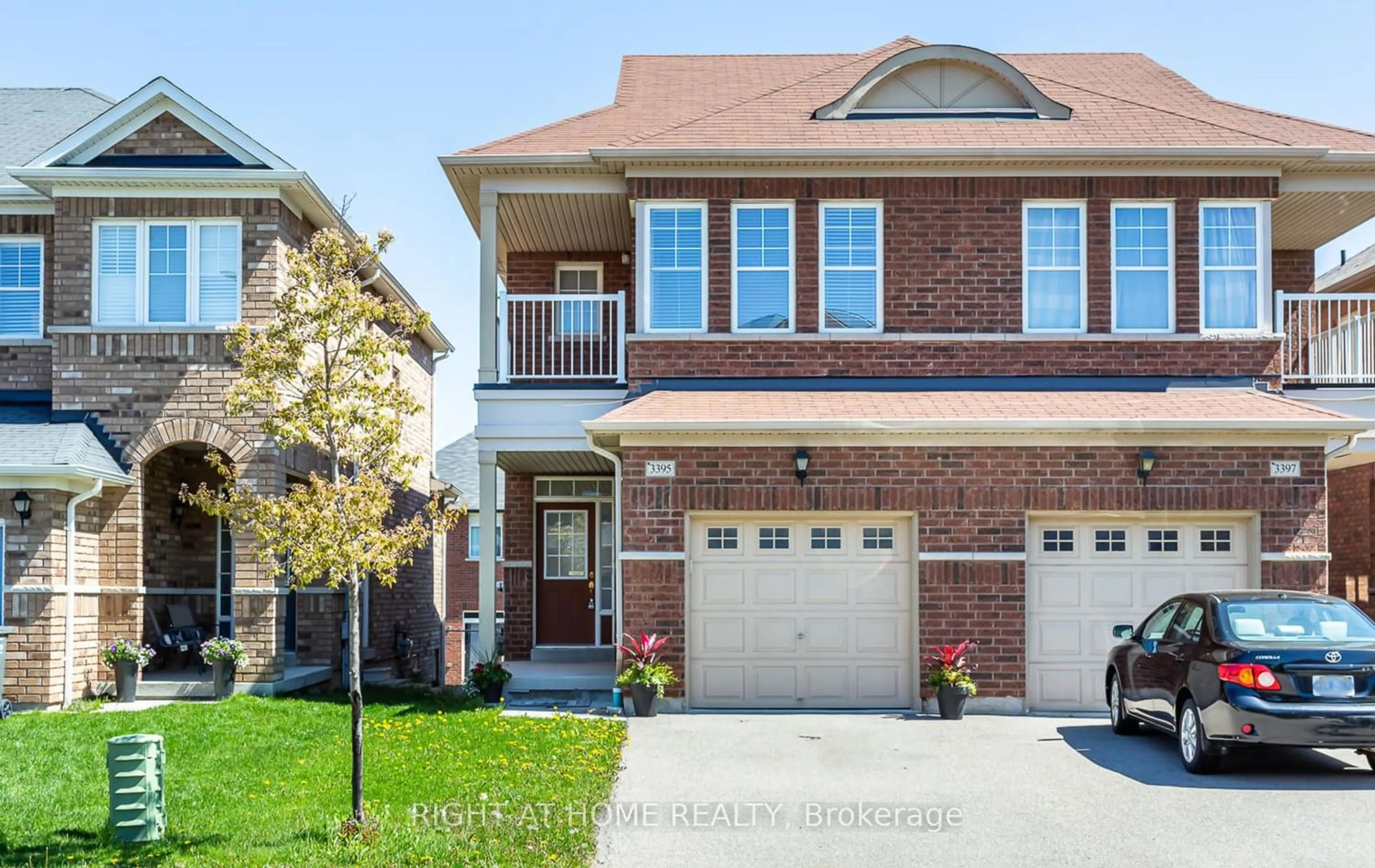 Home with brick exterior material for 3395 Stoney Cres, Mississauga Ontario L5M 0N7